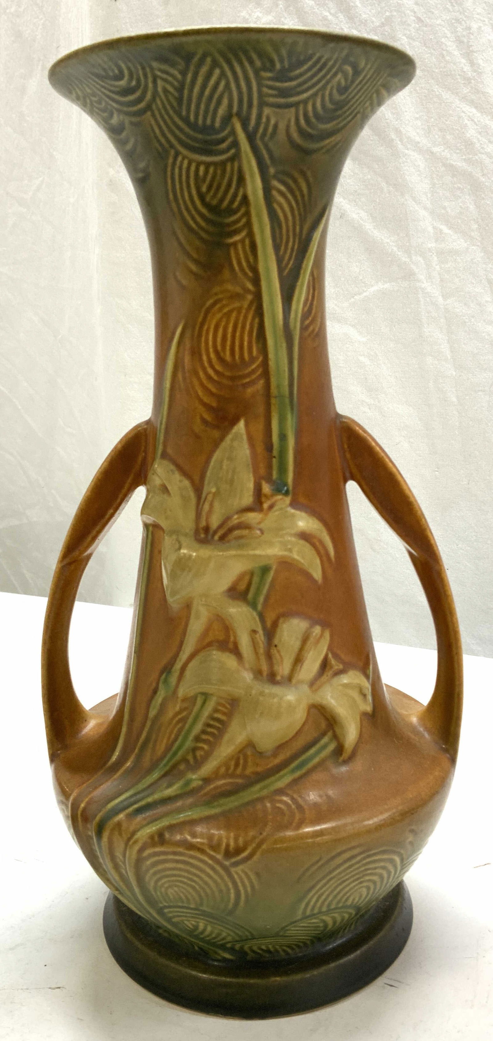 Roseville USA Ceramic Lily Vase 140-12 (1 of 6)