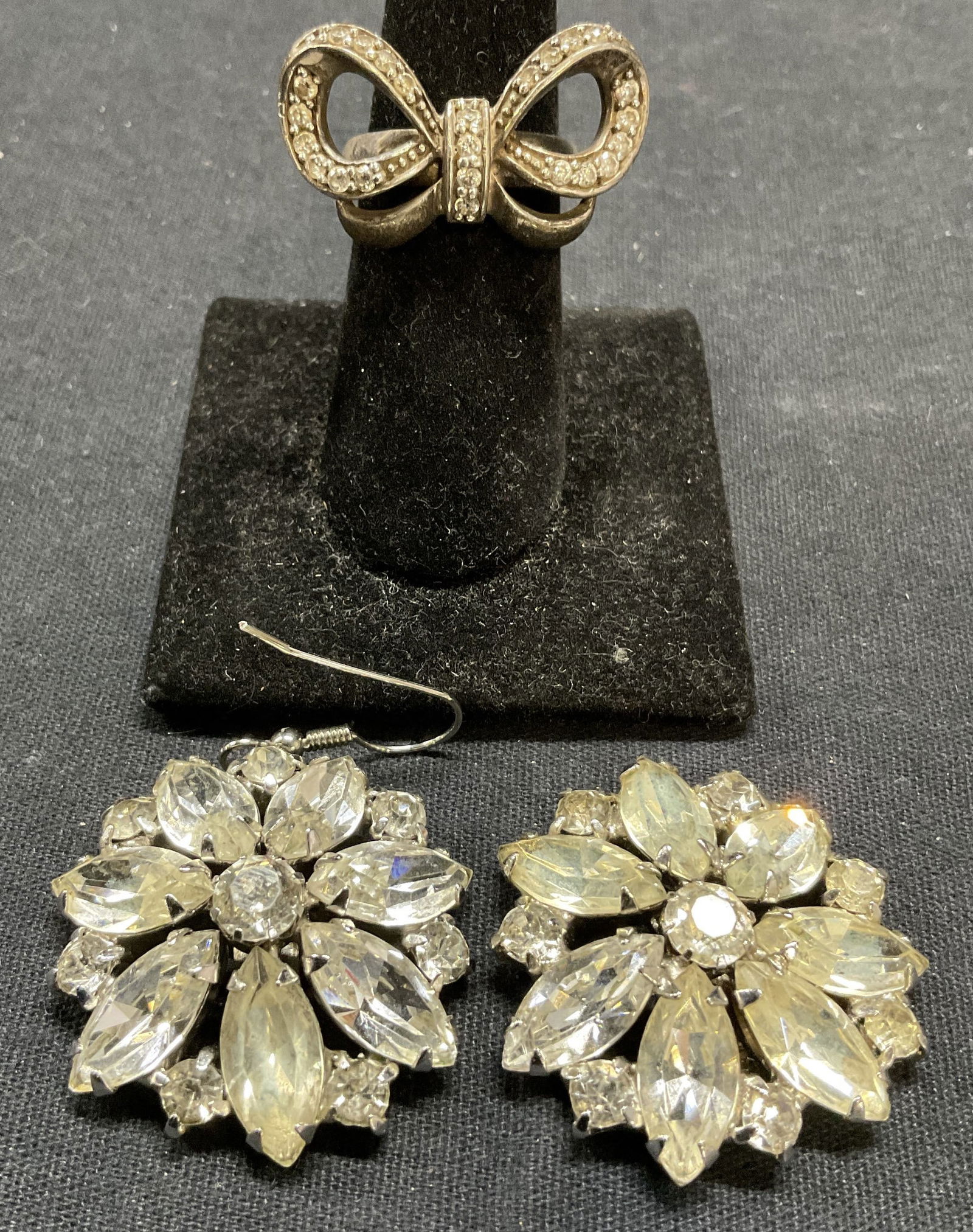 Lot 2 ATR Sterling Silver Gem Ring, MB Earrings (1 of 8)