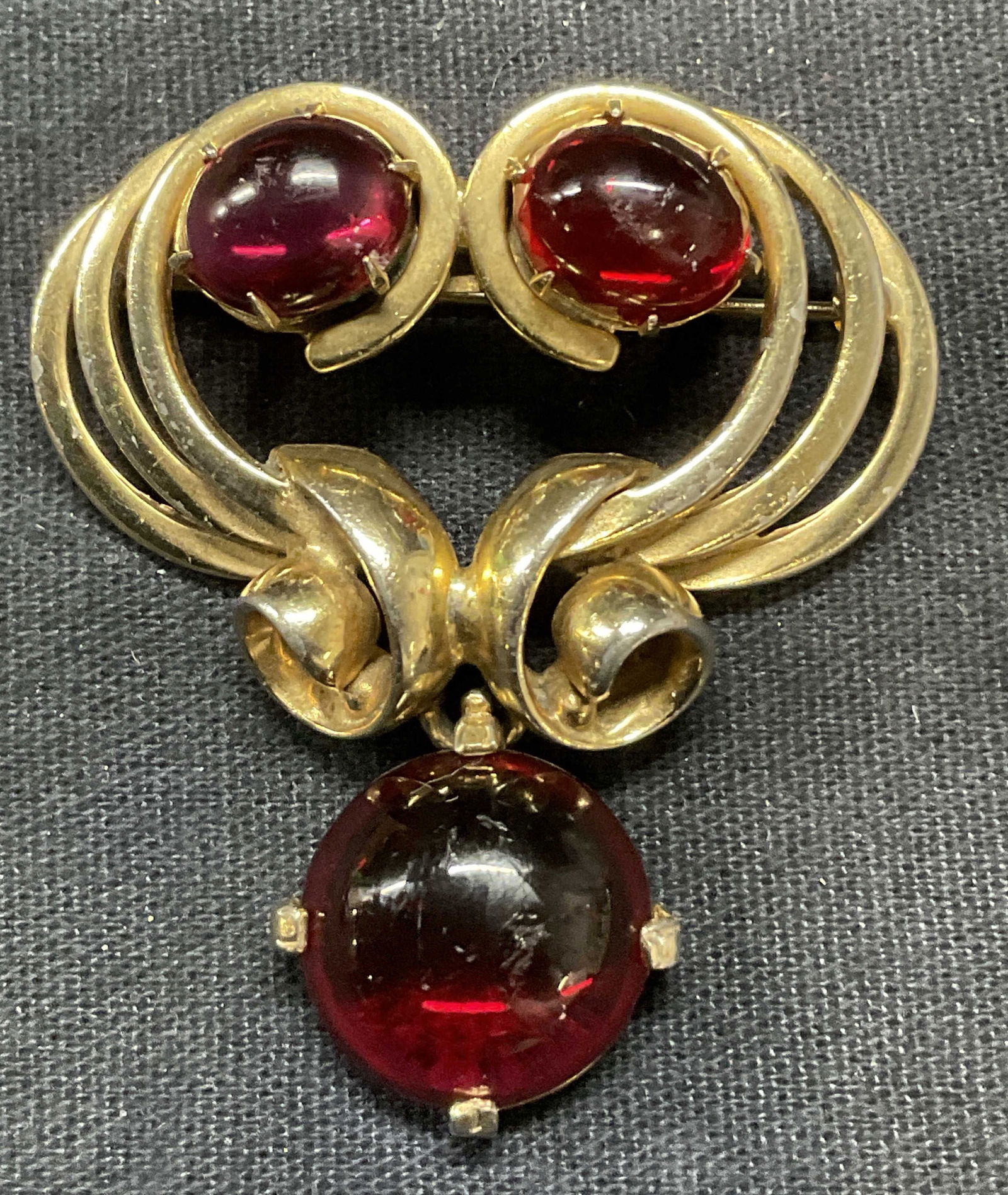 Vintage Schiaparelli Gold Tn Red Cabochon Brooch (1 of 6)