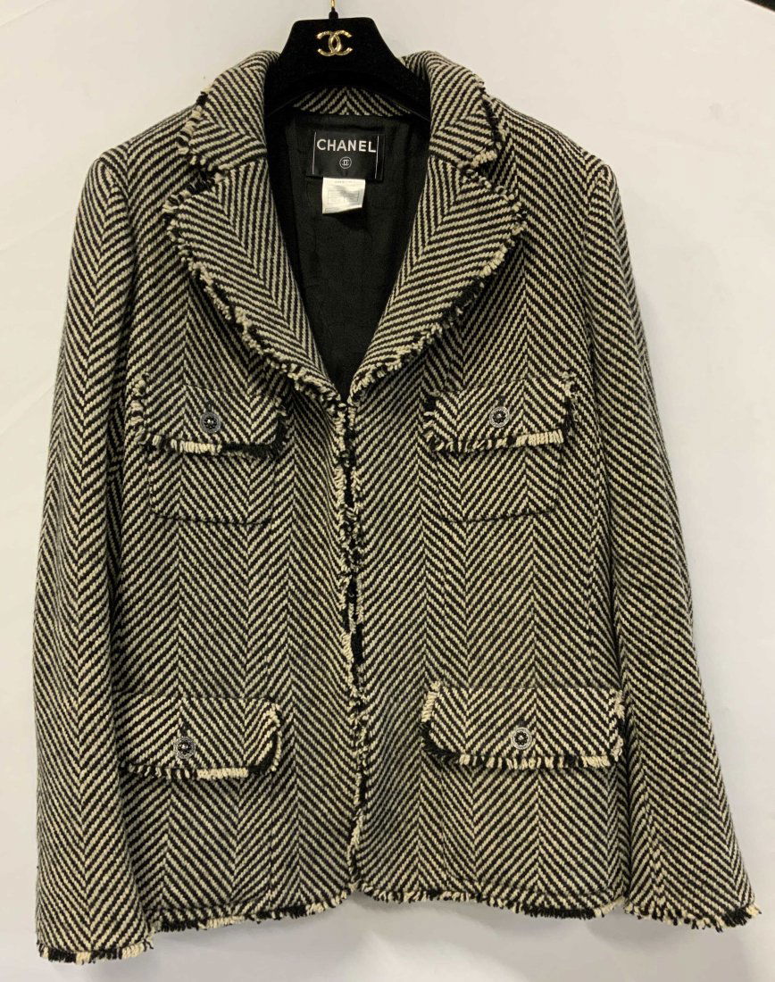 CHANEL Black Chevron Wool Jacket, France (1 of 19)