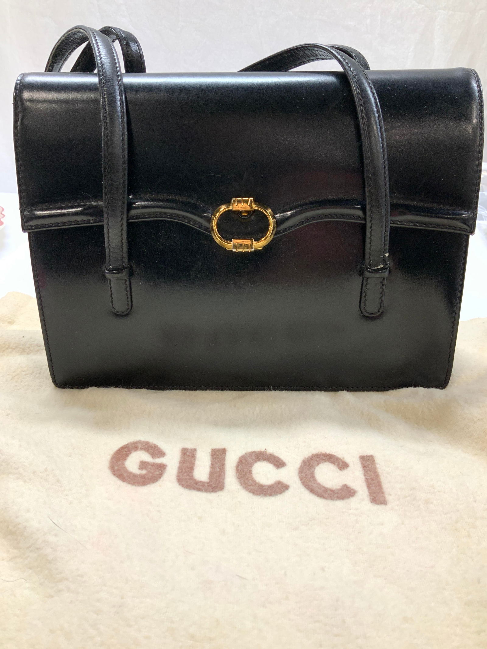GUCCI BLACK LEATHER HANDBAG W DUSTER , Italy (1 of 10)