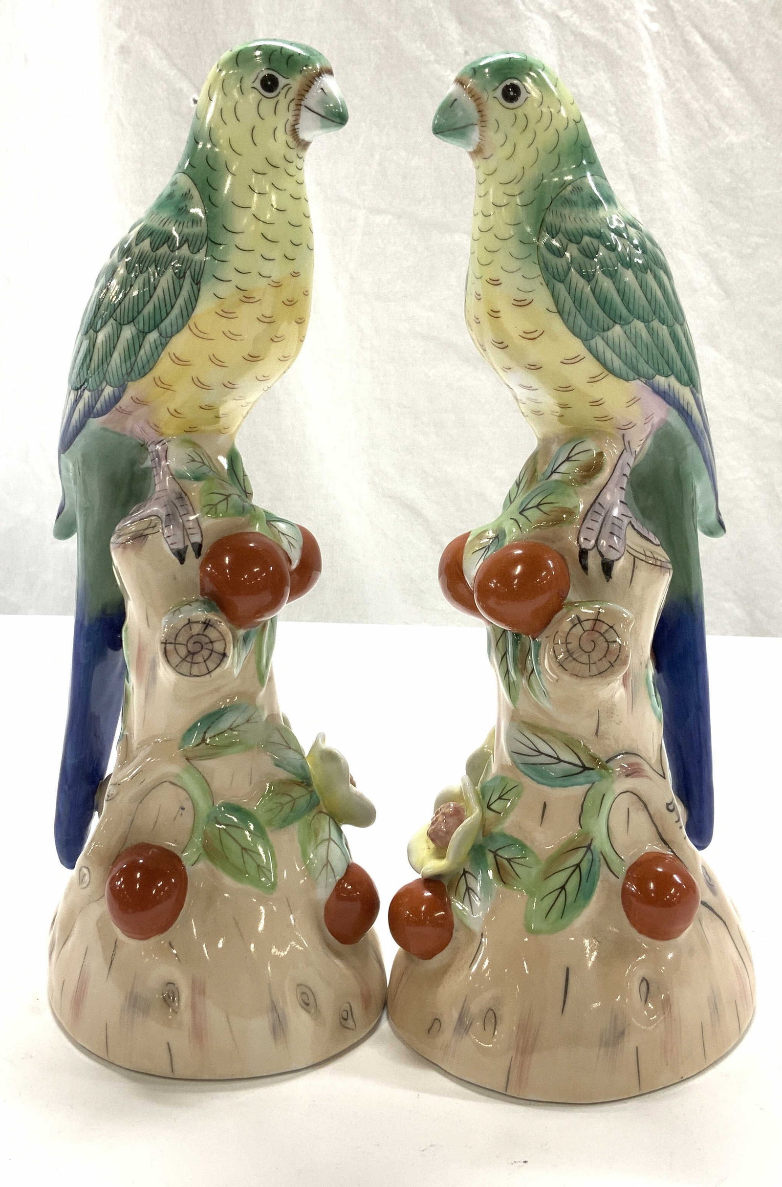 Pr Andrea Sadek Porcel Parrot Chinoiserie Figurals (1 of 6)