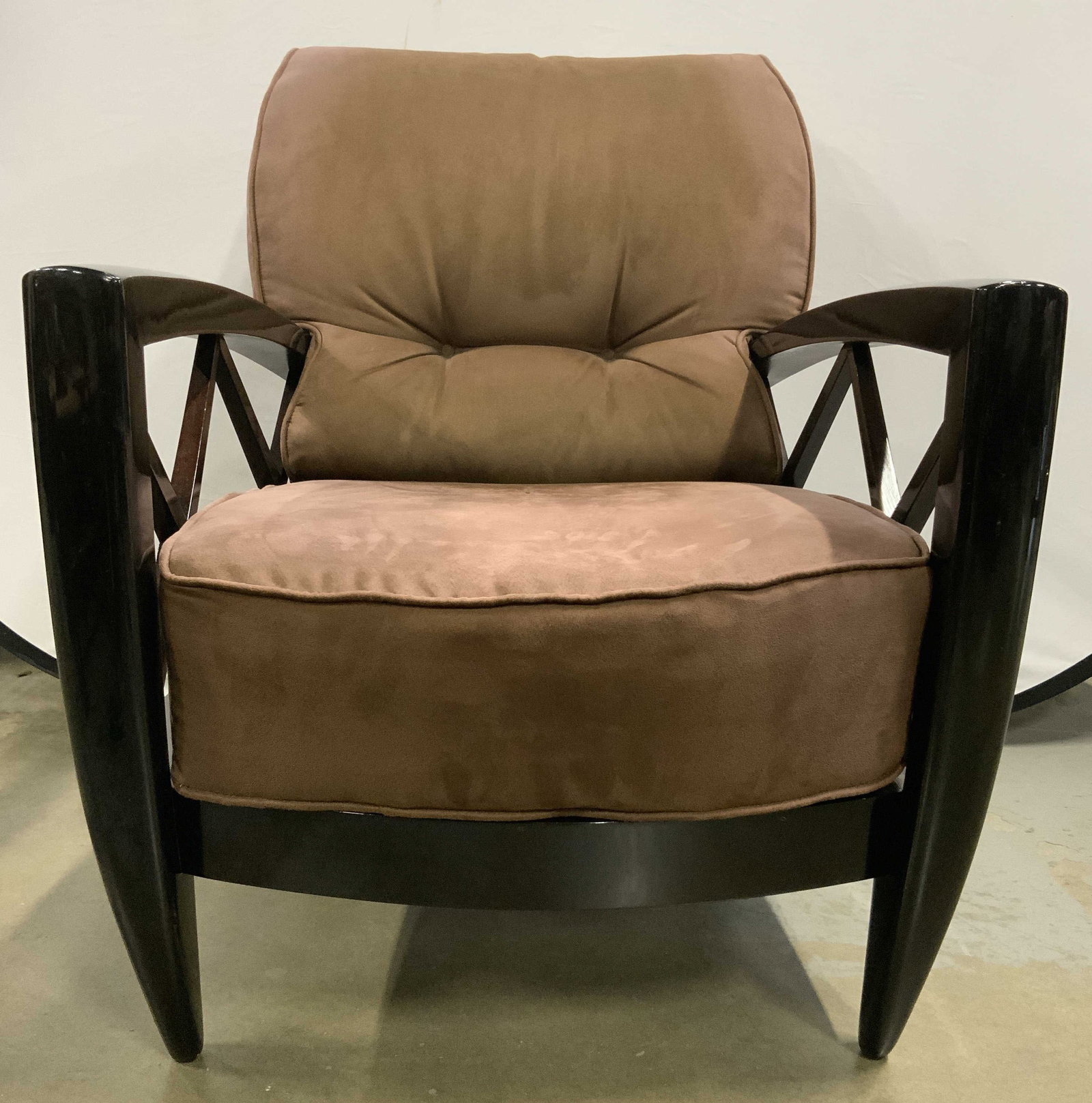 I4 MARIANI ADAM TIHANY VENEZIA Mcm Chair PACE (1 of 11)