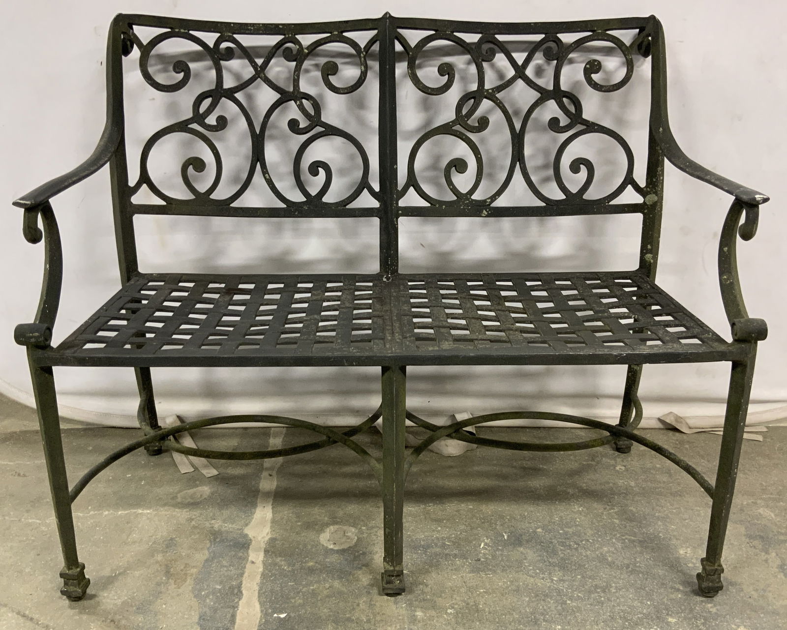 CAST CLASSICS Aluminum Scrollwork Outdoor Bench MX (1 of 15)