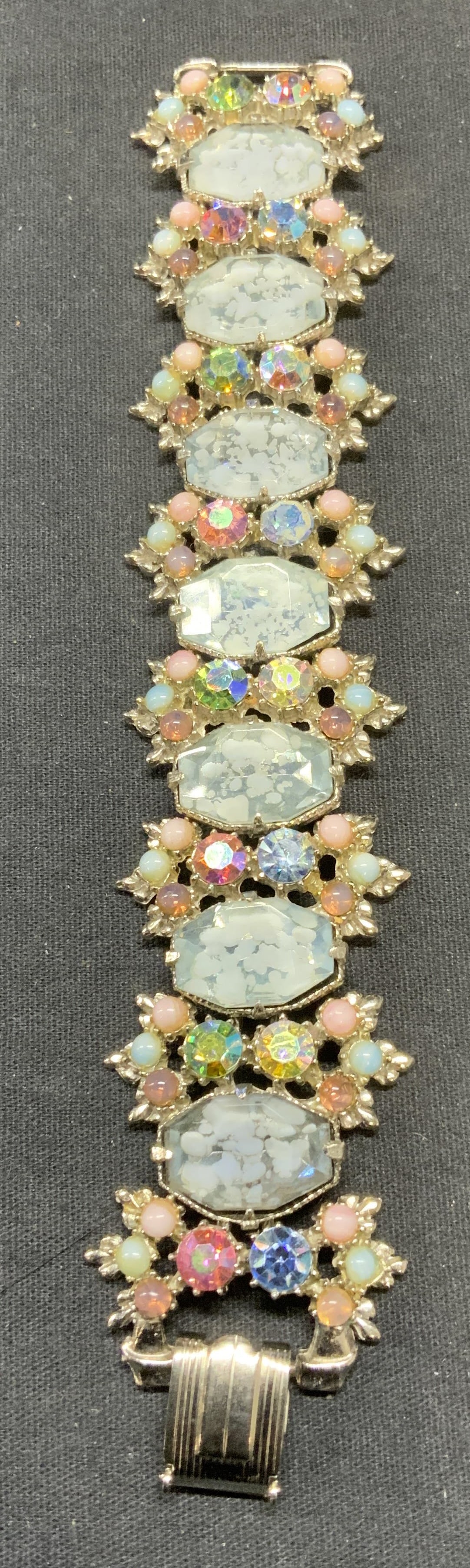 Vtg Silver Tone Blue & Pink Crystal Bracelet (1 of 6)