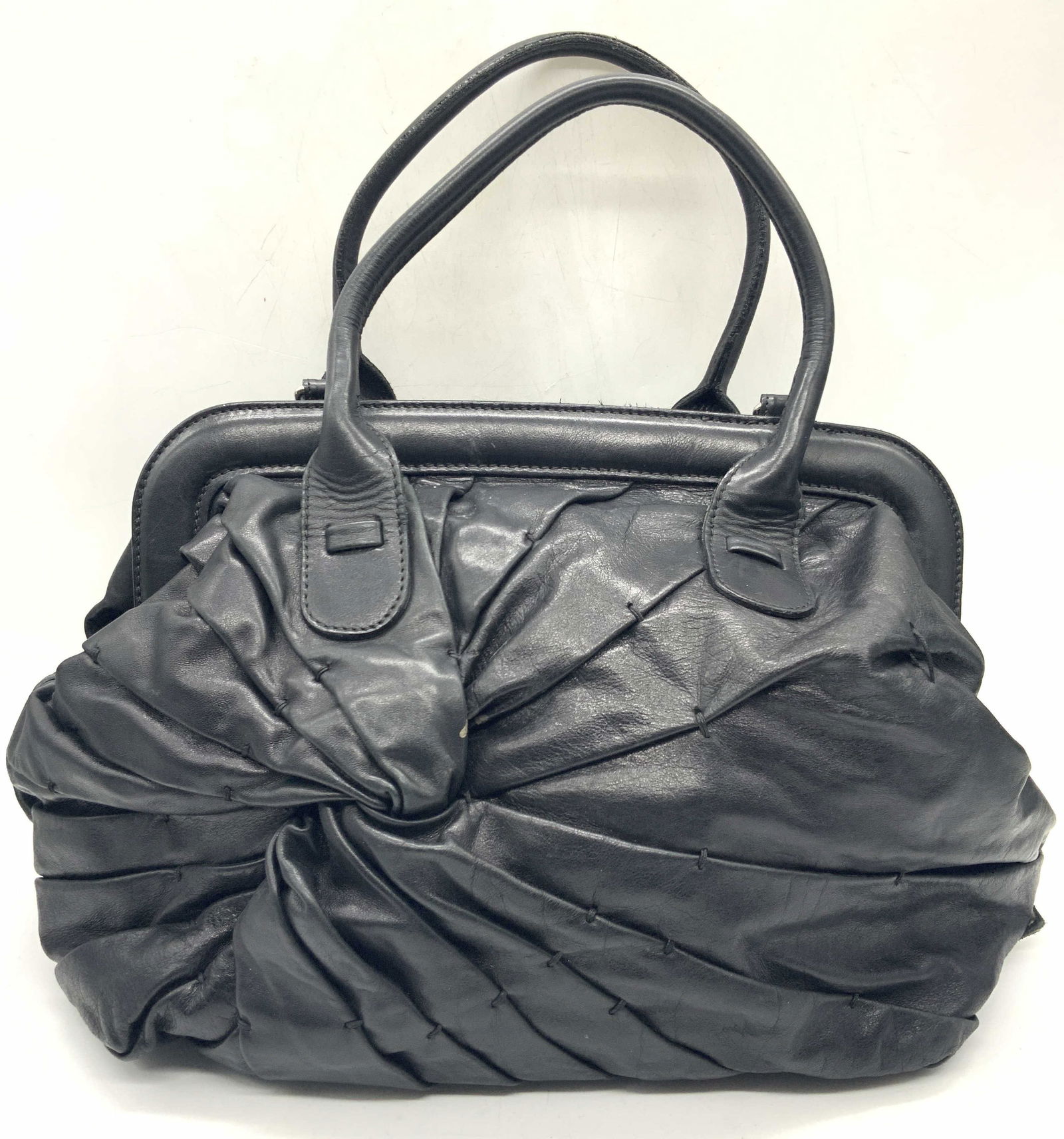 Valentino Black Leather Pleated Knot Hand Bag (1 of 12)