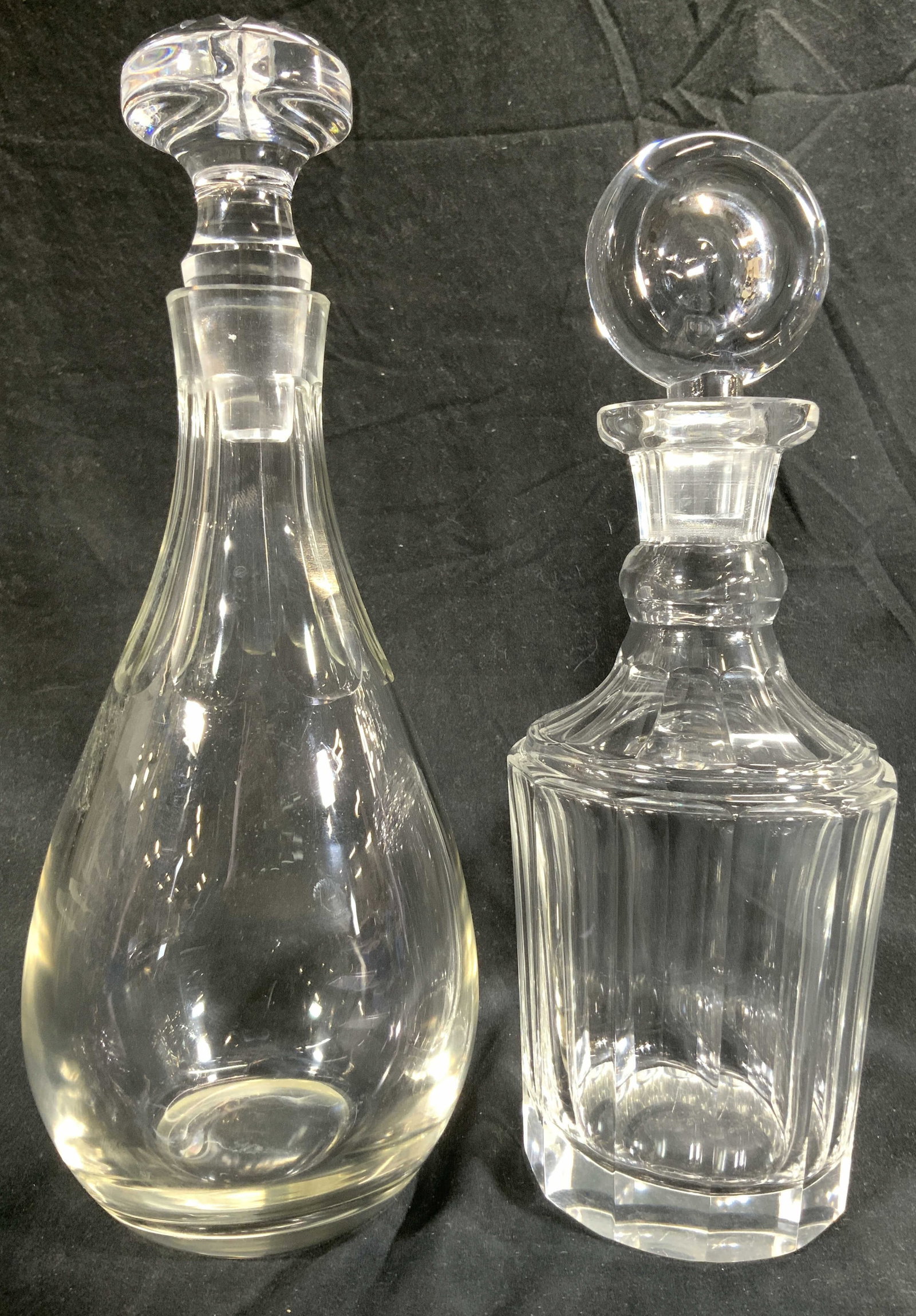 Lot 2 Art Glass Decanters W Stoppers (1 of 6)