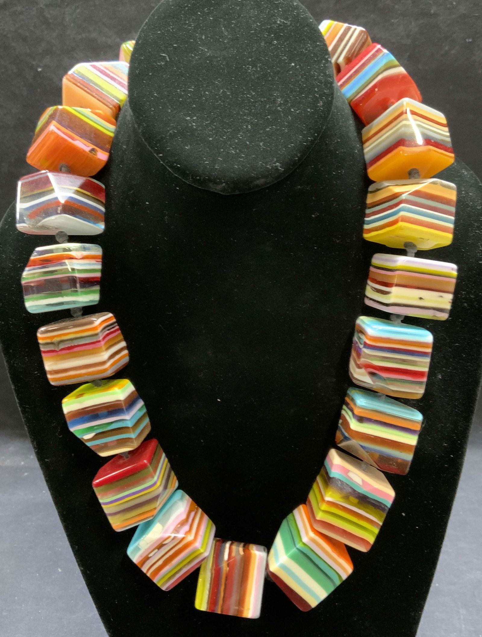 Claudia Rapisardo Chunky Lucite Necklace (1 of 6)