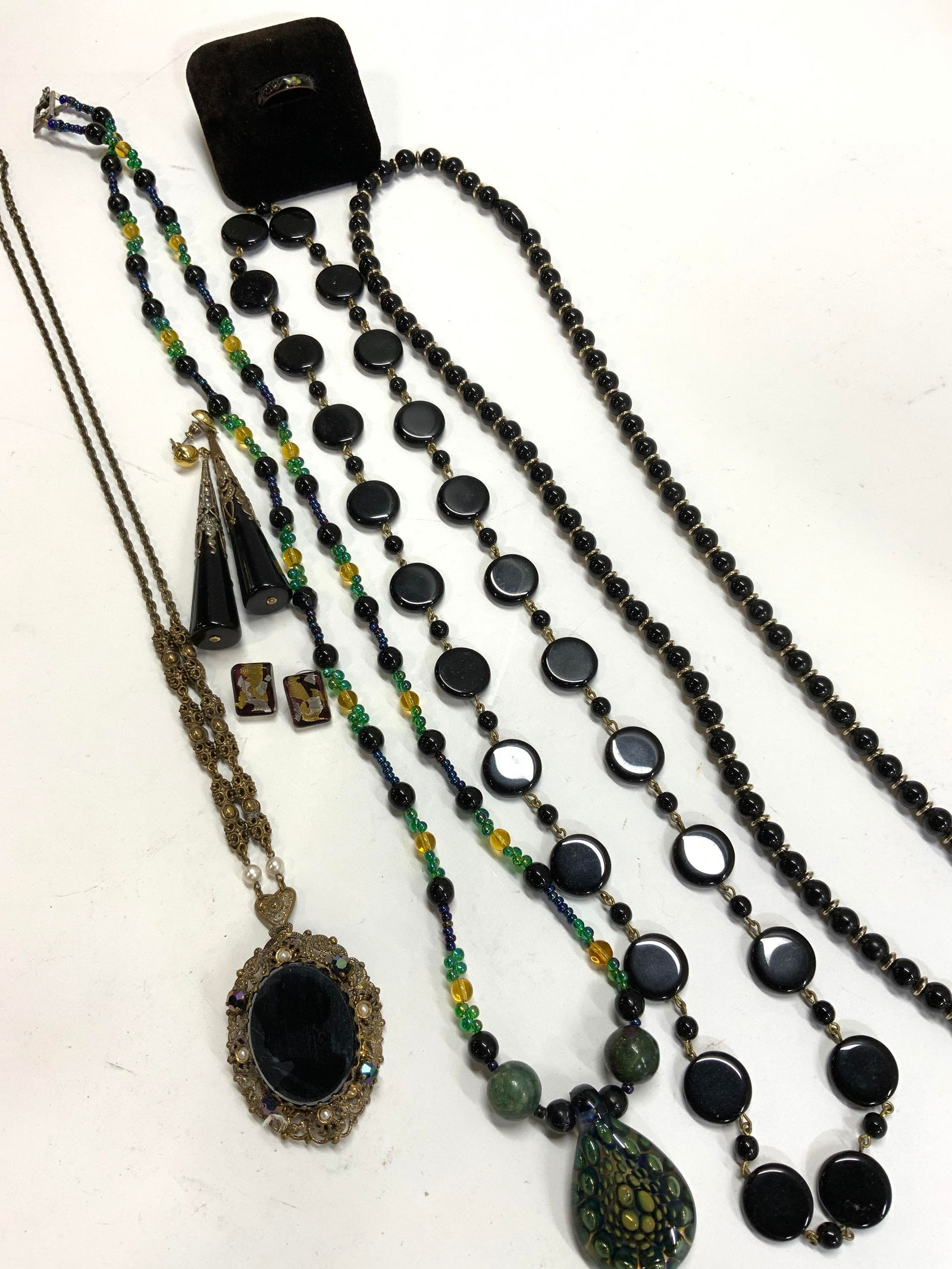 Lot 9 Art Nouveau, Beaded, Glass Black Jewelry (1 of 12)