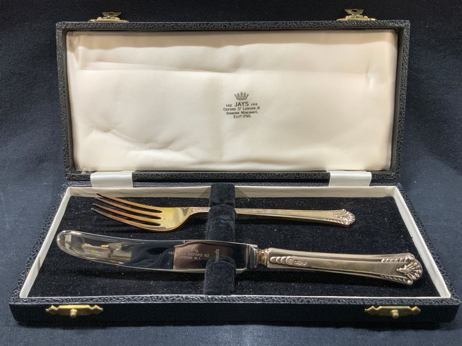 Lot 2 Sterling Silver Utensils W Case England (1 of 10)