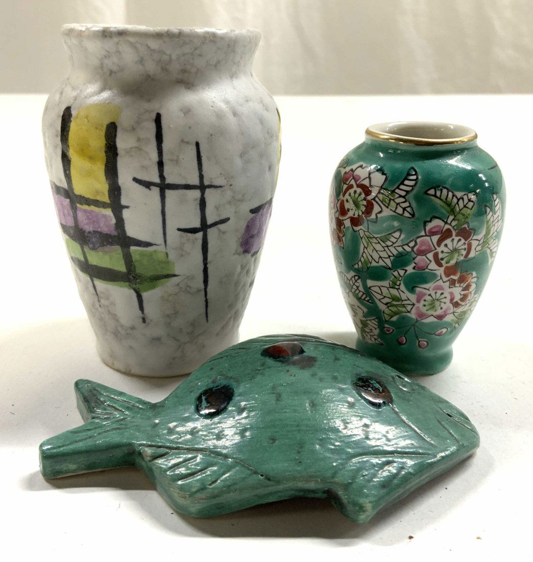 Lot 3 Porcelain Bud Vases & Ceramic Fish (1 of 7)