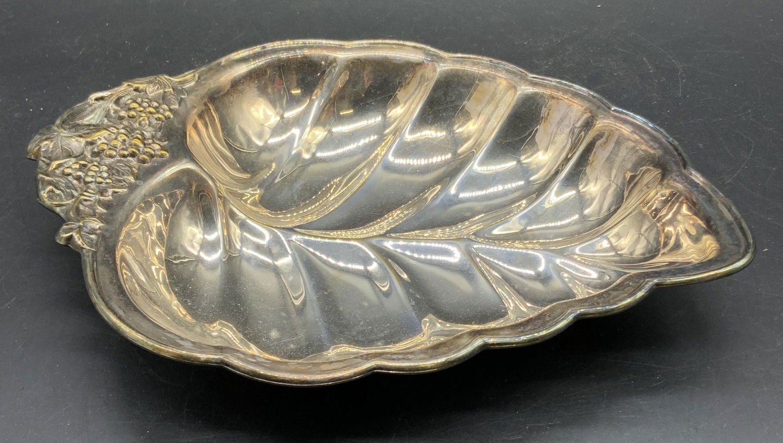 Vintage Embossed Silver Plated Leaf Form Dish (1 of 8)