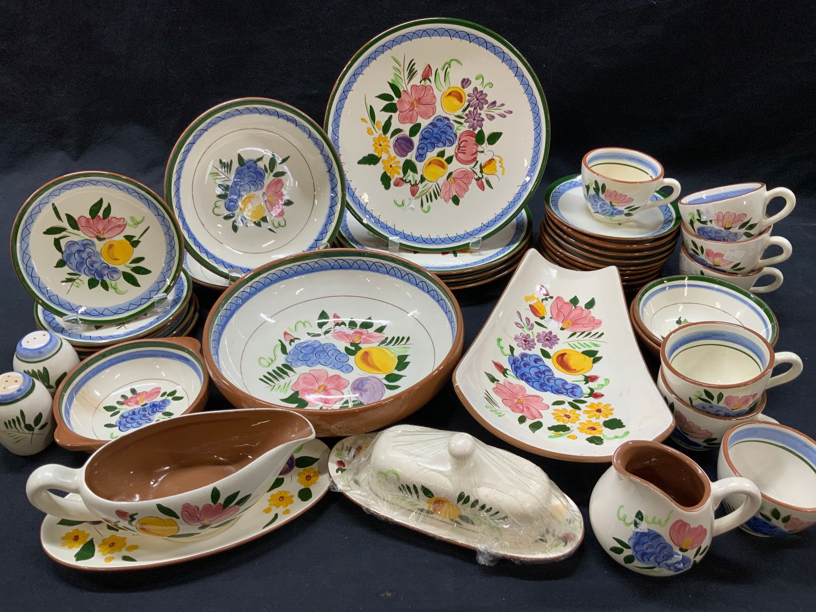 Set 37 Hand Painted Stangl Earthenware (1 of 19)