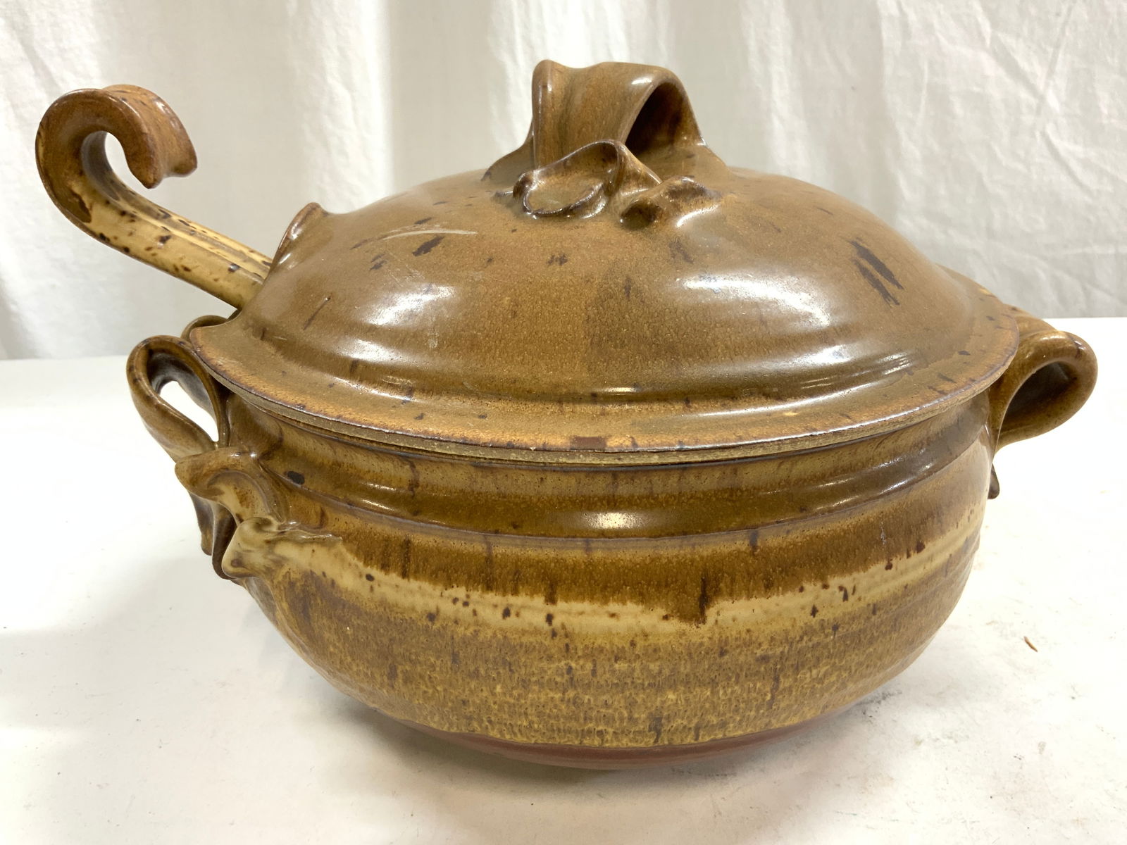 REECE Signed Vntg Lidded Ceramic Serv Bowl W Ladle (1 of 9)