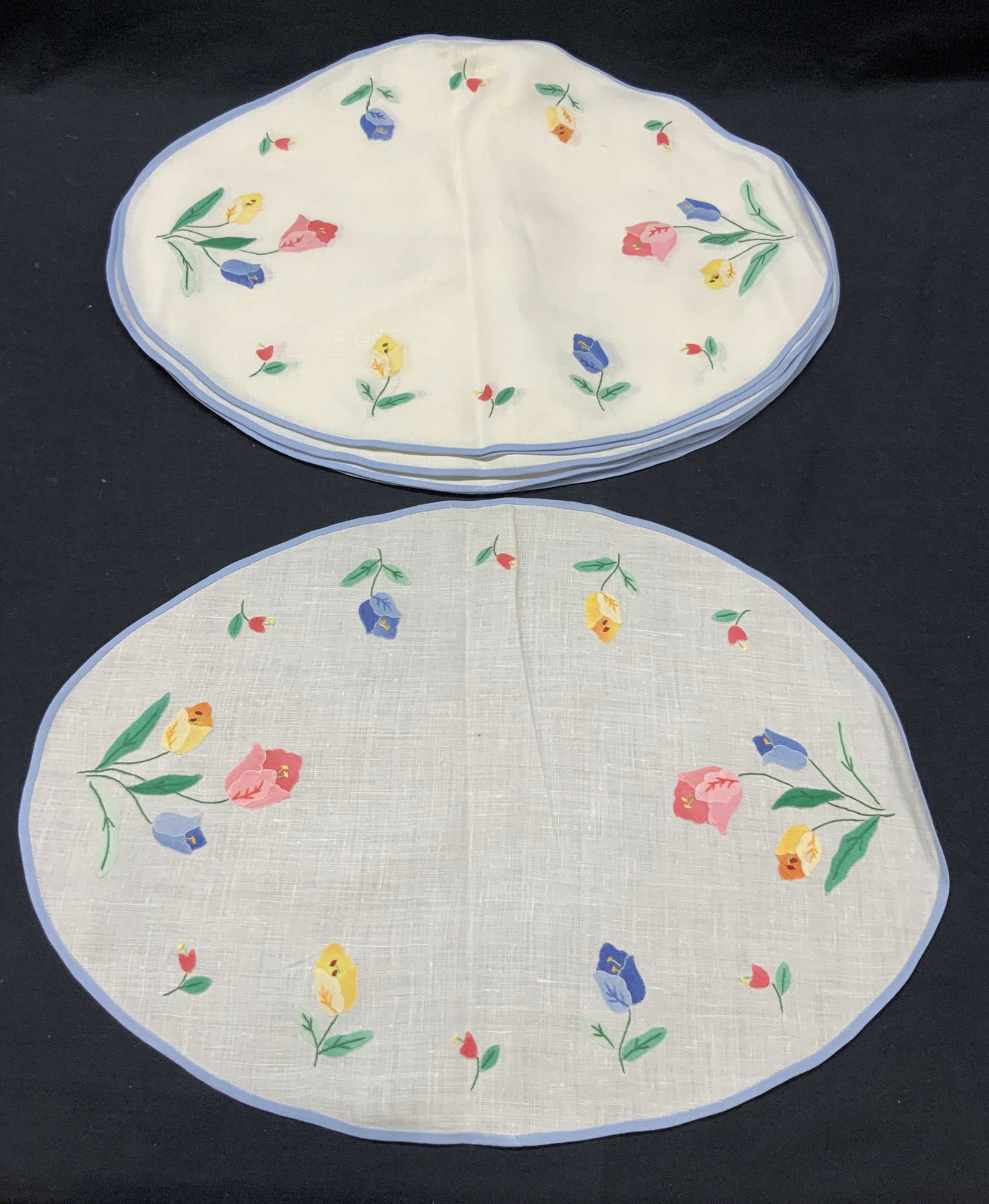 10 Floral Applique Linen Table Mats (1 of 6)