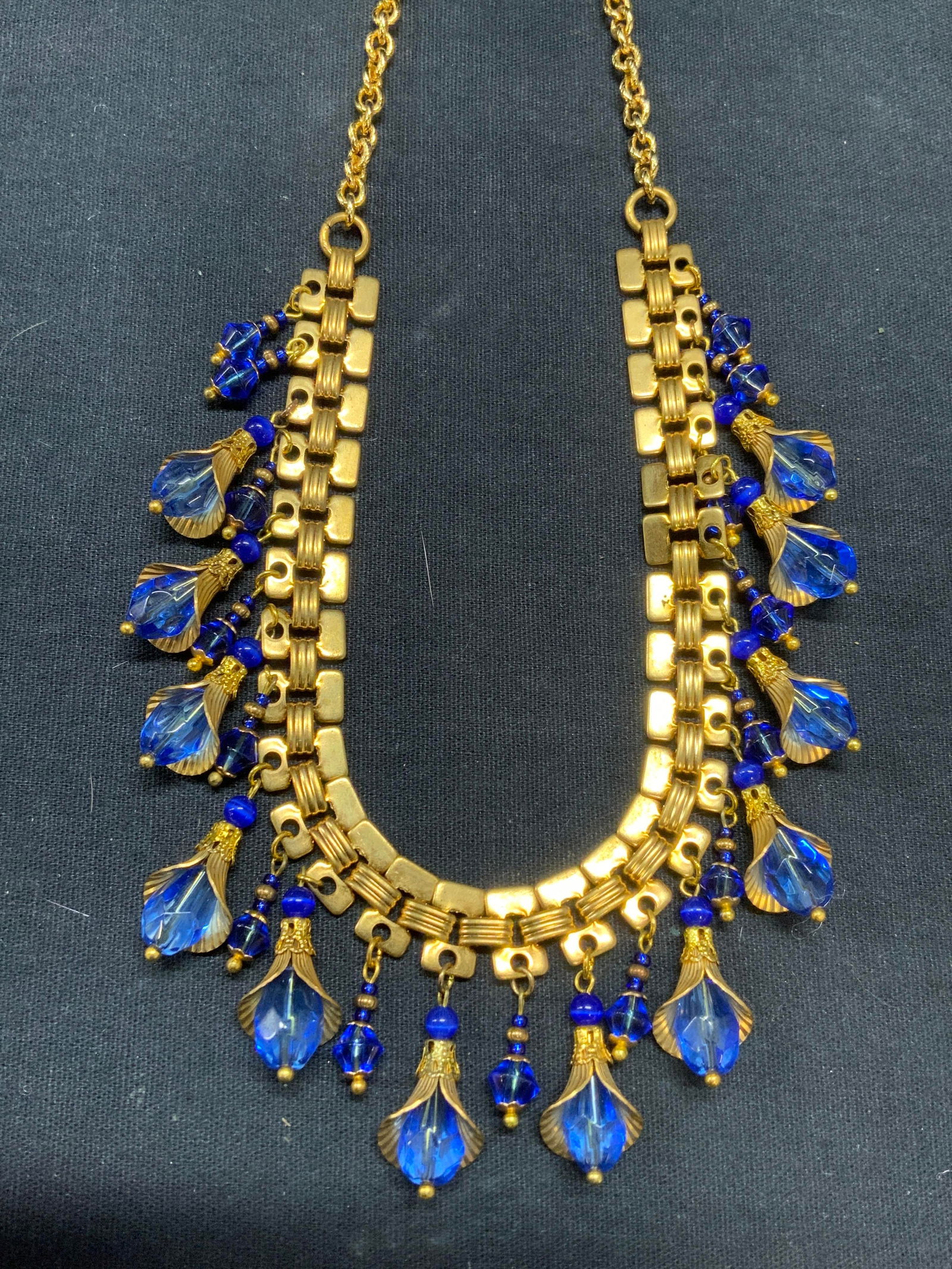 Vintage Gold Tone Blue Crystal Flower Necklace (1 of 7)