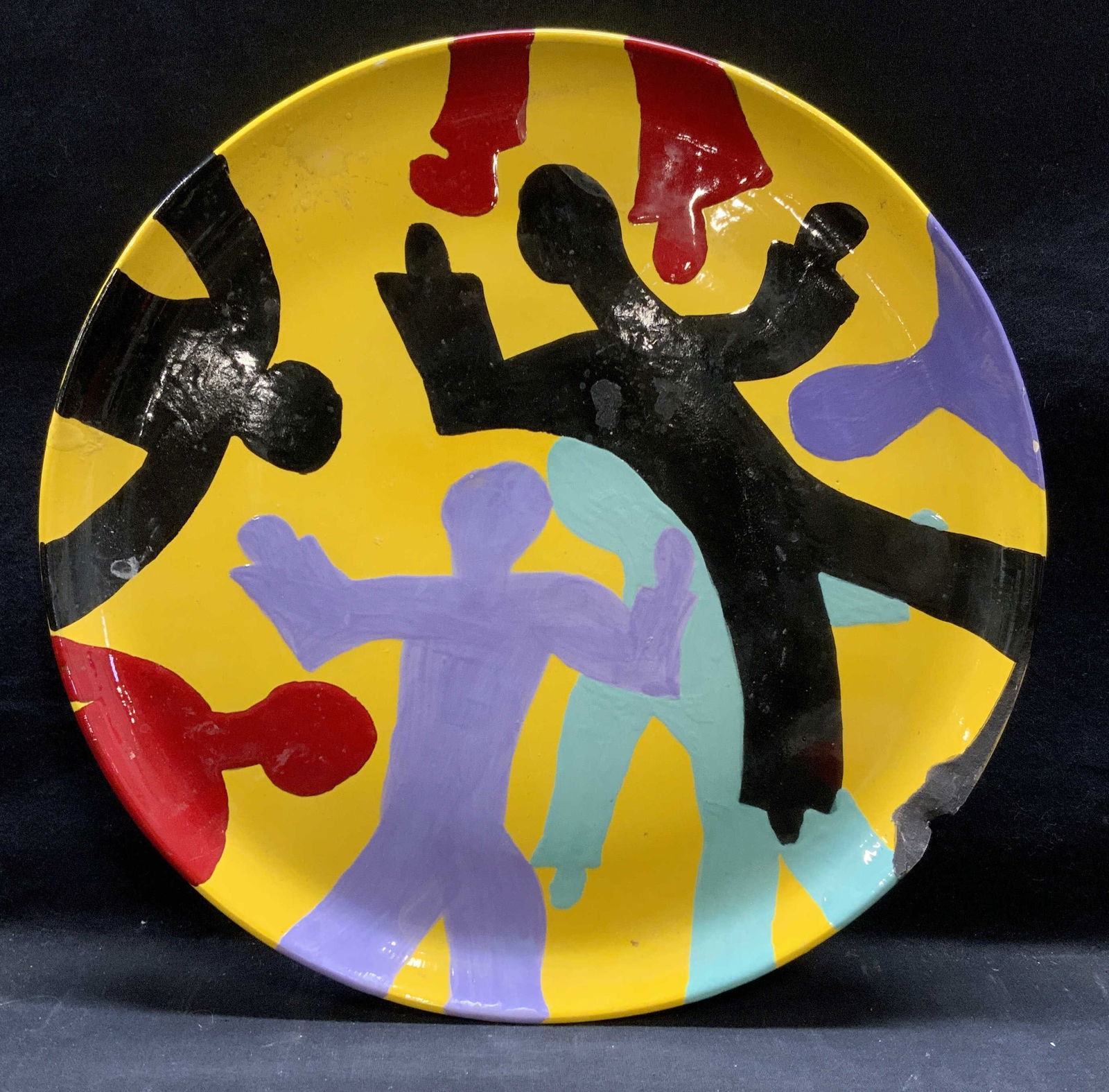 Vtg Julie Sanders Cyclamen Figural Pottery Charger (1 of 7)