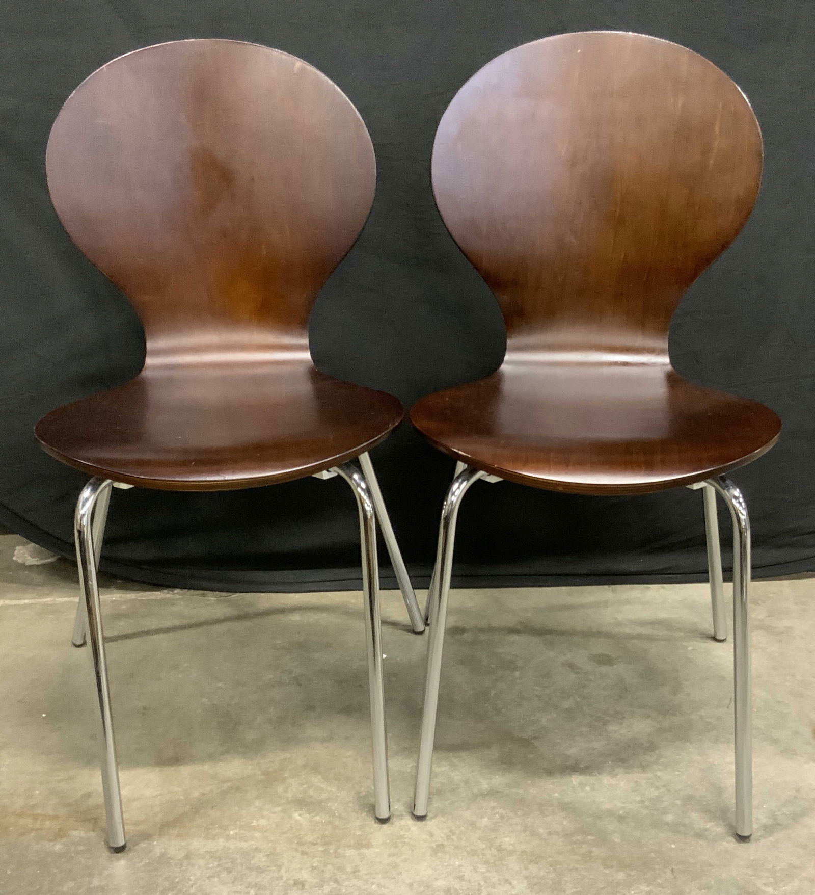 Pair Retro Mid Century Modern Style Ant Chairs (1 of 13)