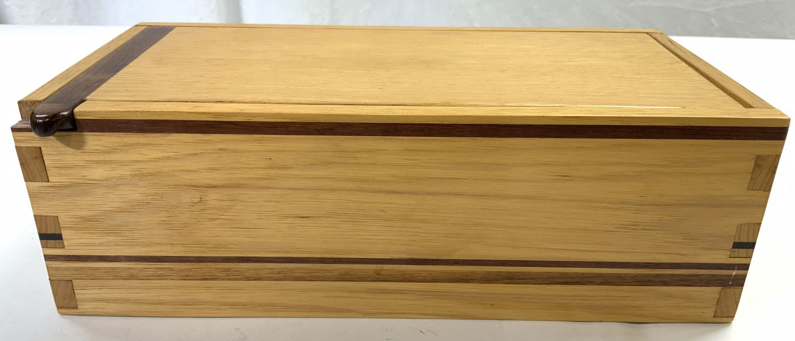 Inlaid Wooden Lidded Keepsake Box (1 of 9)