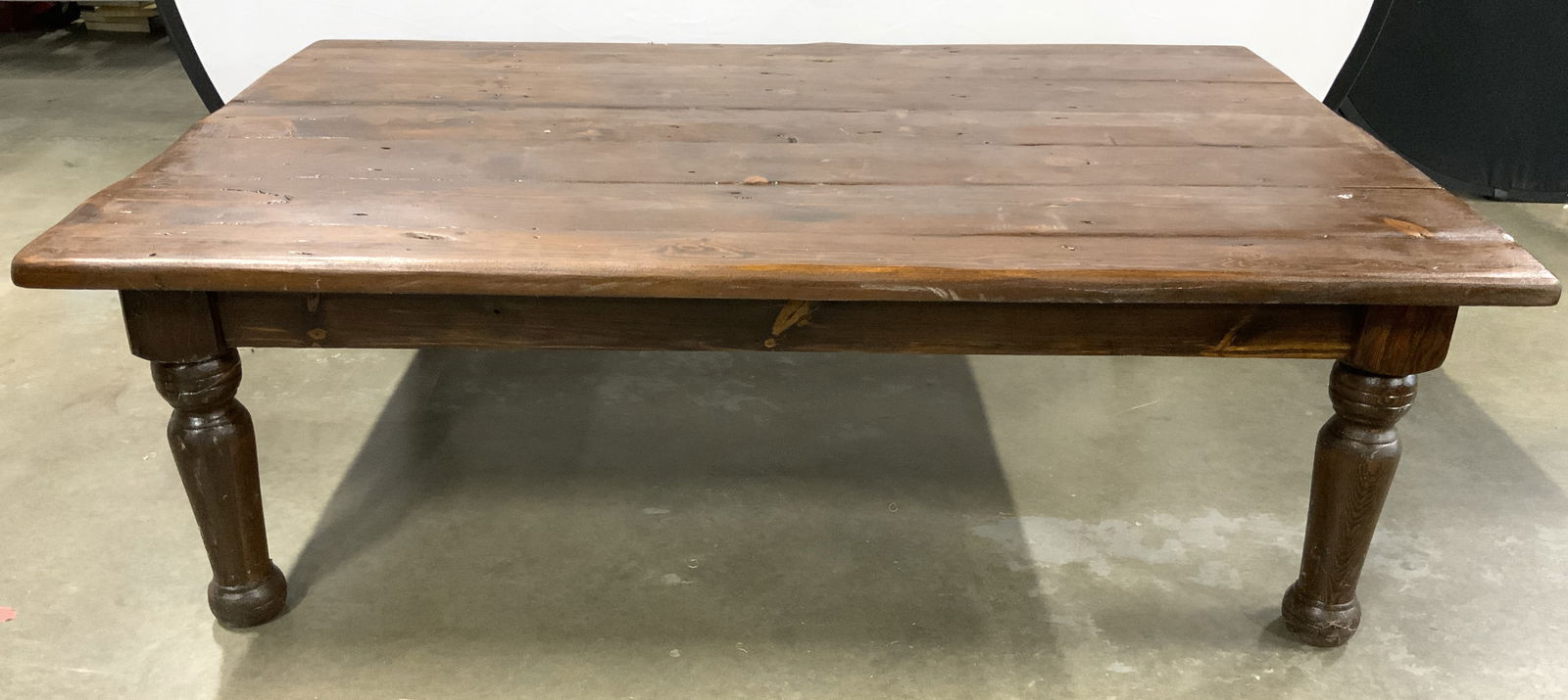 Carved Wooden Coffee Table Brown XL (1 of 8)