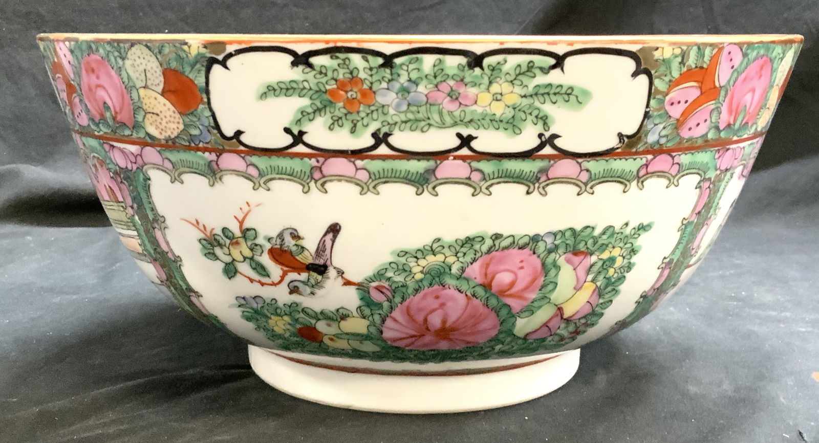 Chinese Rose Canton Porcelain Centerpiece Bowl 12i (1 of 10)