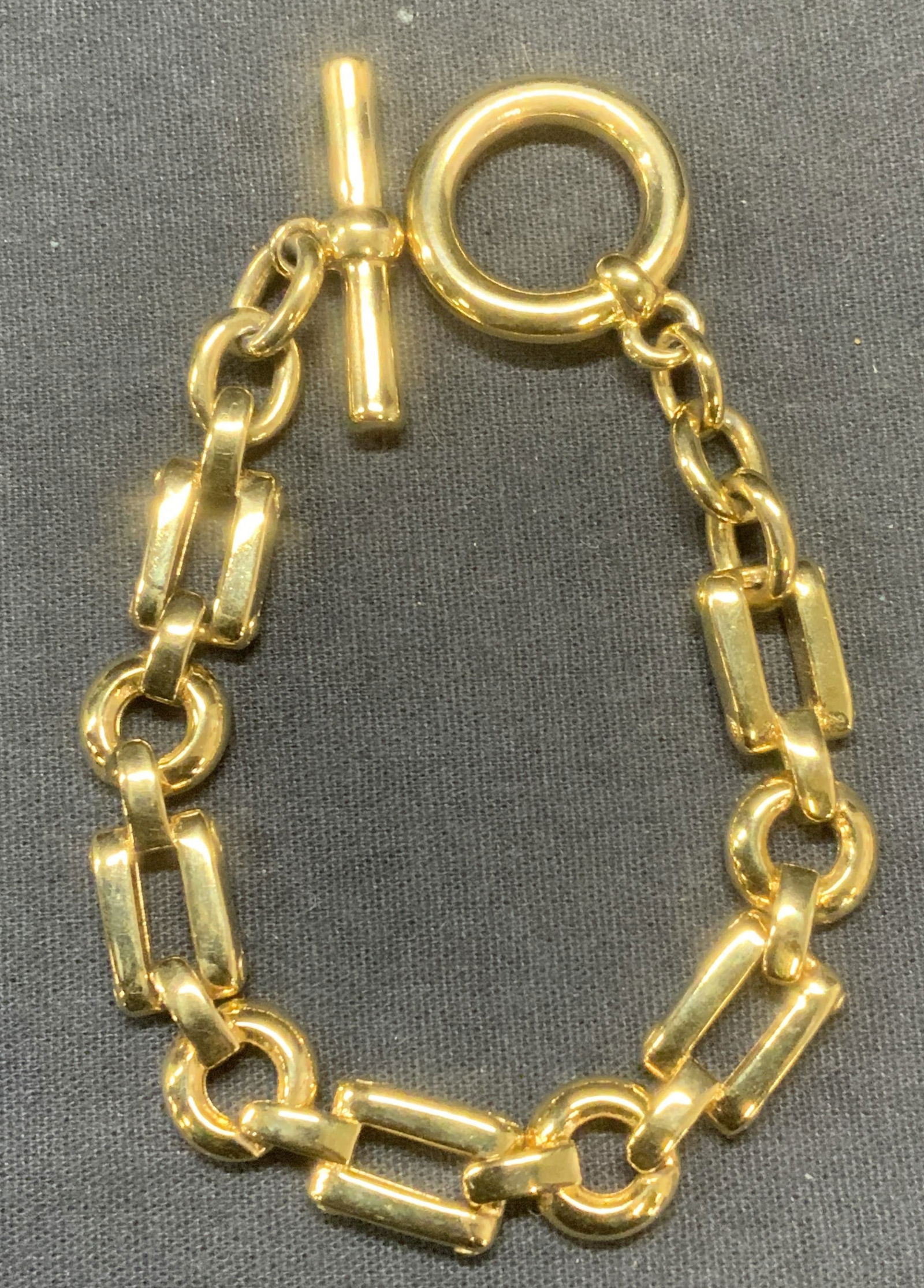 Vintage E Pearl Gold Tn Chain Bracelet (1 of 6)