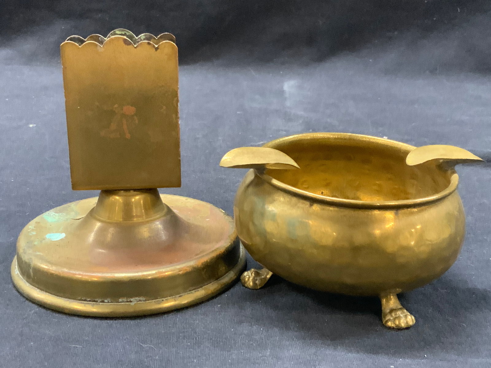 2 Vintage Brass Footed Ash Tray & Match Box Holder (1 of 8)