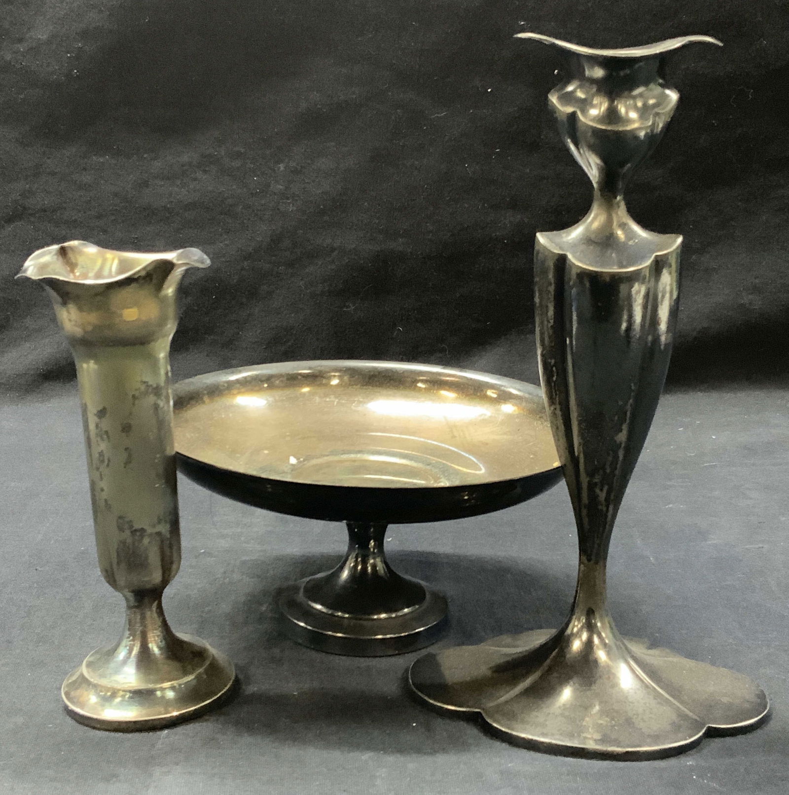 Lot 3 Vintage Silver Plate Candlesticks & More (1 of 12)