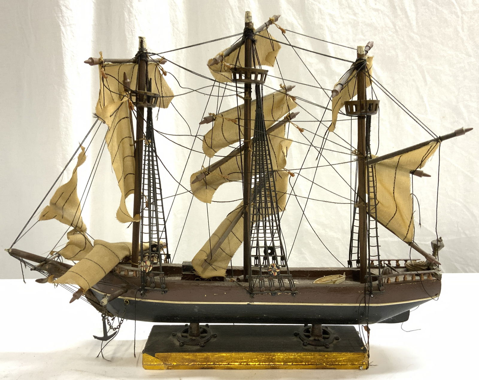 VELERO ESPANOL Ano 1768 Vtg Sailboat Model Ship (1 of 10)