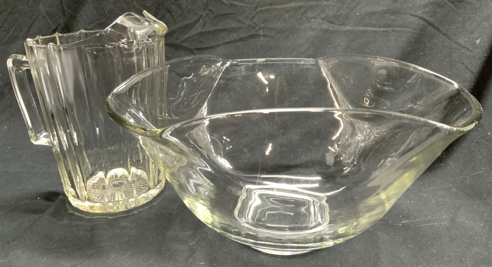 Lot 2 Glass Pitcher & Folded Triangle Bowl Vessels (1 of 8)