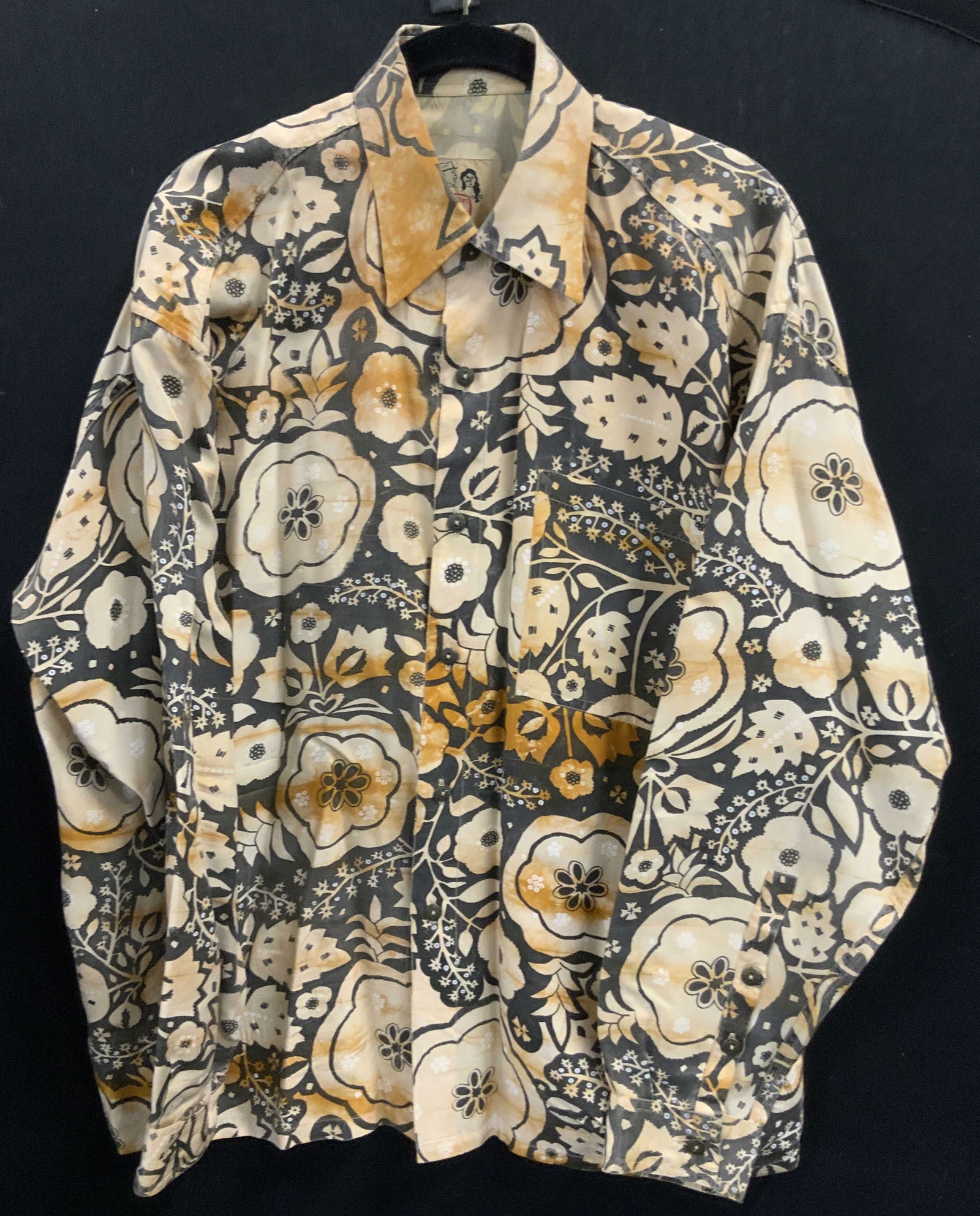 WORKERS FOR FREEDOM London Button Up Silk Shirt (1 of 12)