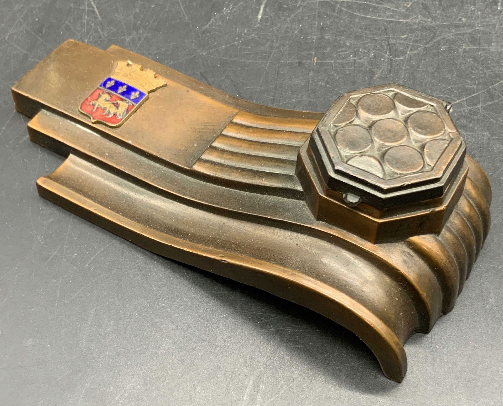 MODELE DEPOSE Antique French Bronze Inkwell, Crest (1 of 10)