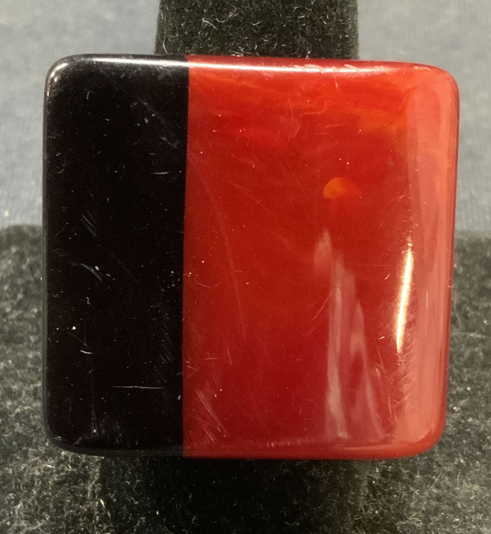 Vintage Red & Black Bakelite Statement Ring (1 of 6)