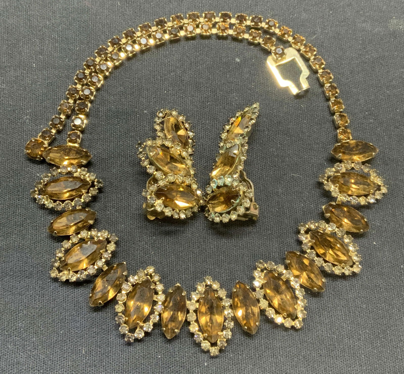 2 Weiss Gold Tone Crystal Necklace & Earrings (1 of 8)