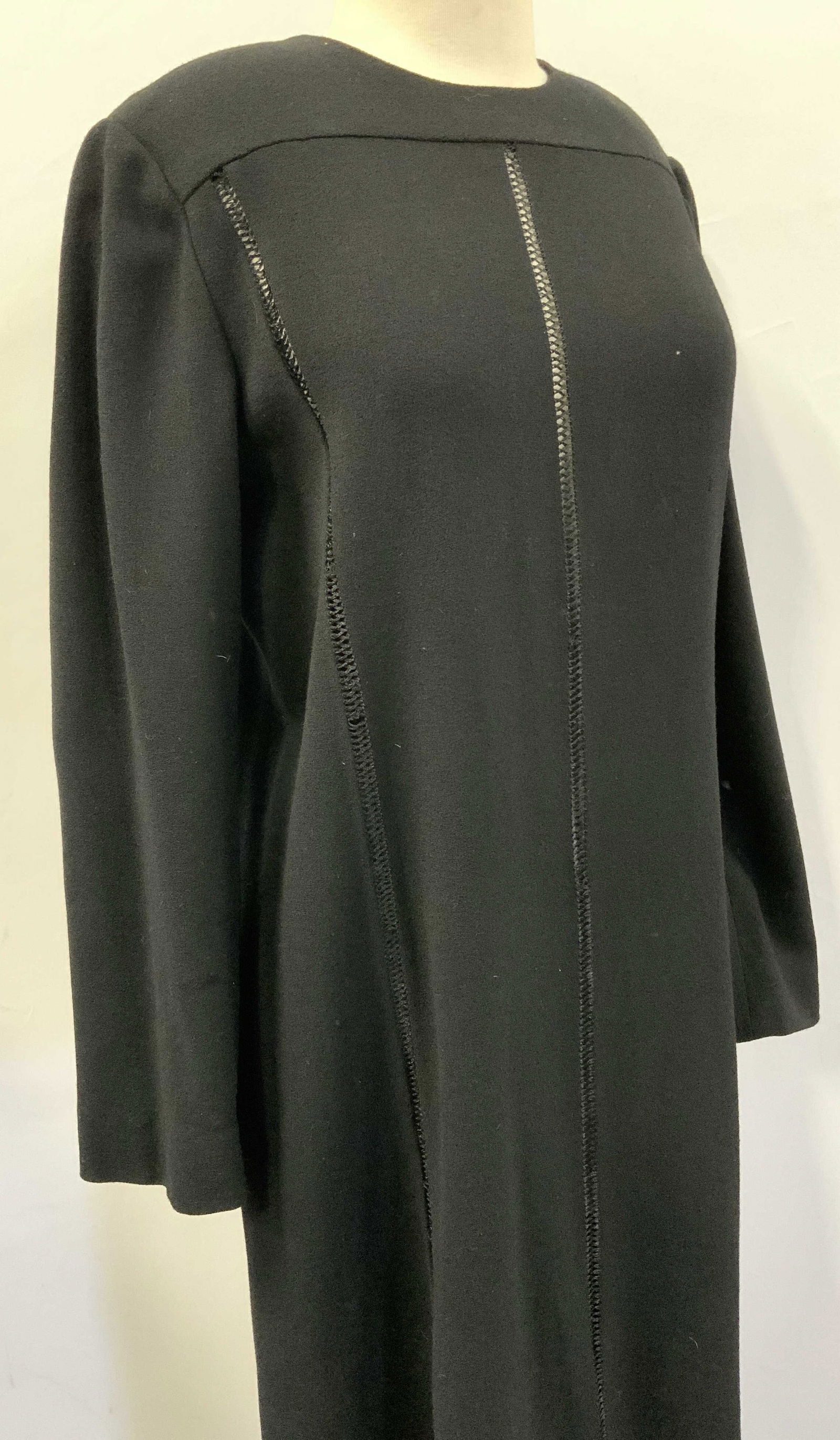 Gloria Sachs Ankle Length Vtg Cocktail Dress, USA: All black dress , 58 in. Long, 38-40 in. Waist/ hips. Possibly a wool or wool blend. No fabric label. Designer label Gloria Sachs. Dry clean only. Made in the USA. A couple of pinholes on chest. Desig