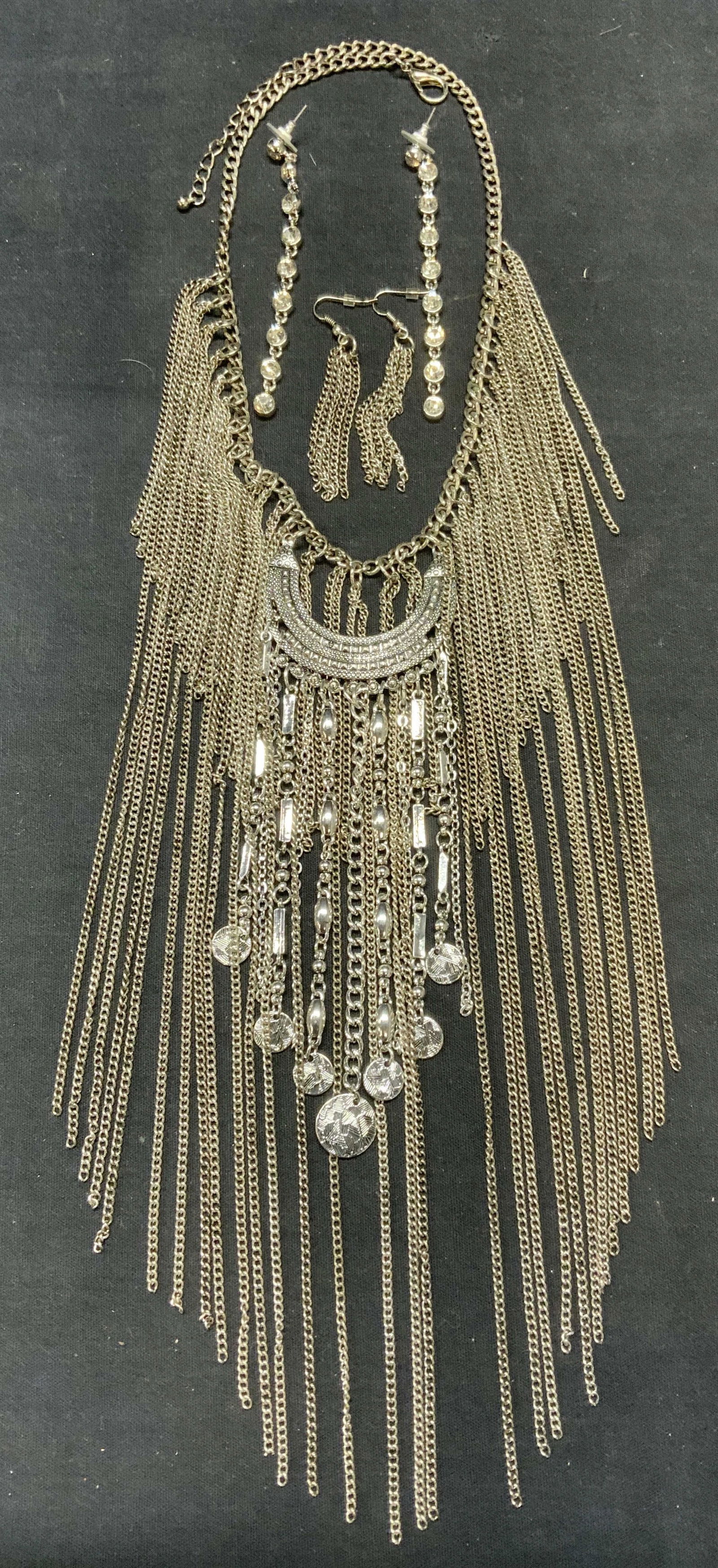 Lot 3 Silver Tone Chain Necklace & Earrings (1 of 9)