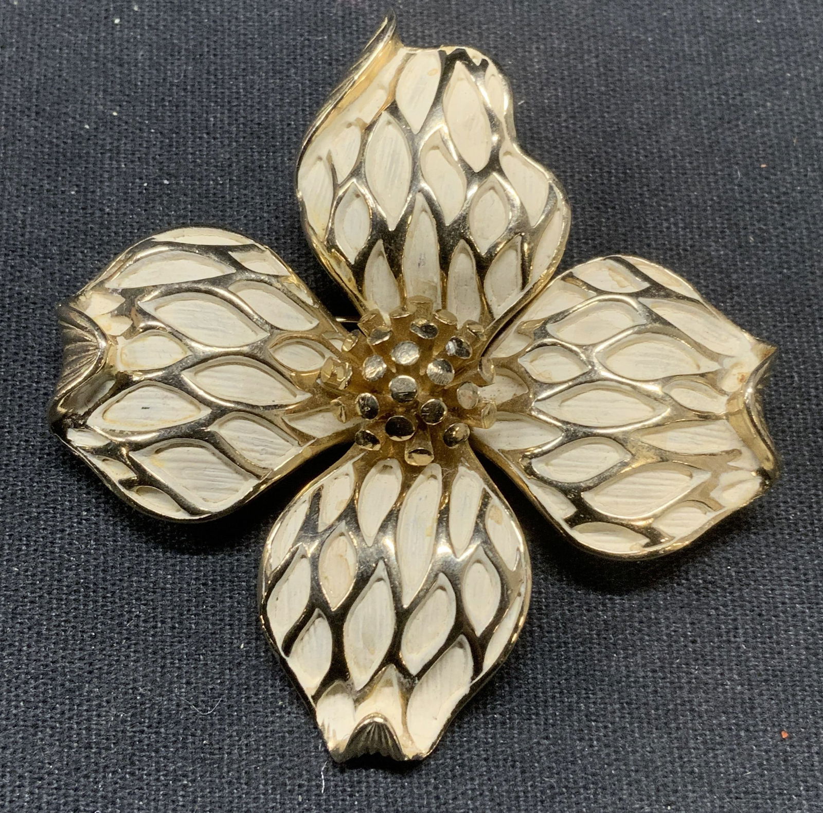 Vintage Boucher Gold Tn Enamel Flower Brooch (1 of 7)
