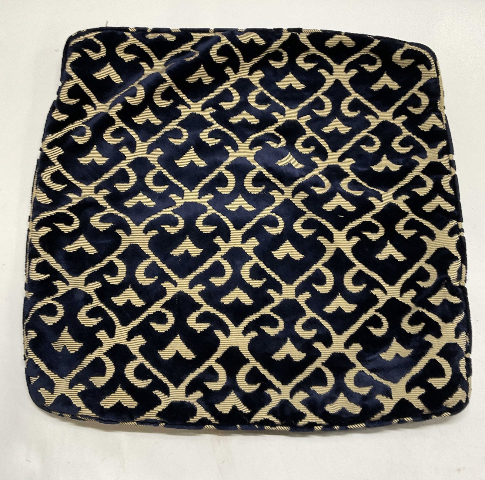 Set 4 Decorative Throw Pillow Covers (1 of 9)