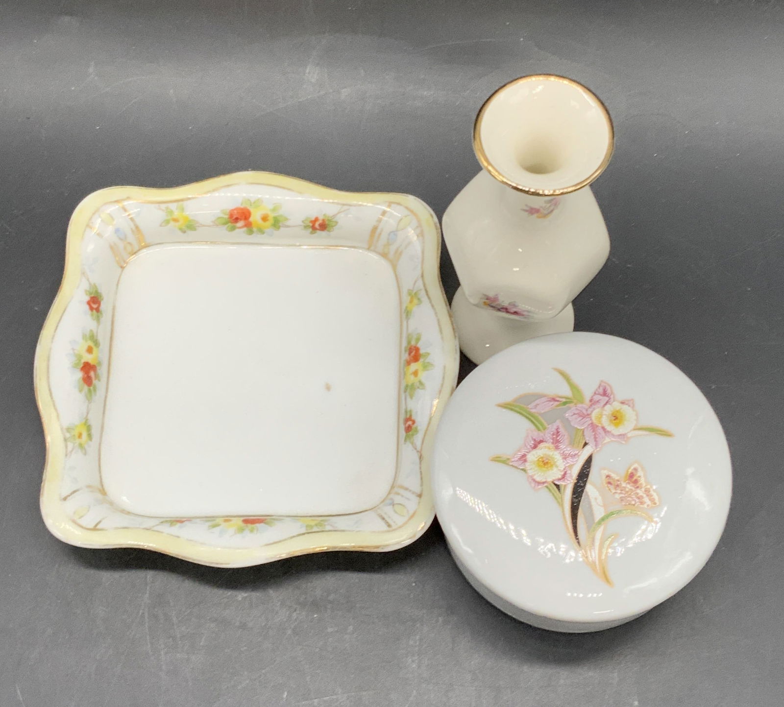 3 Vintage Porcelain Tableware, Trinket Box &more (1 of 8)