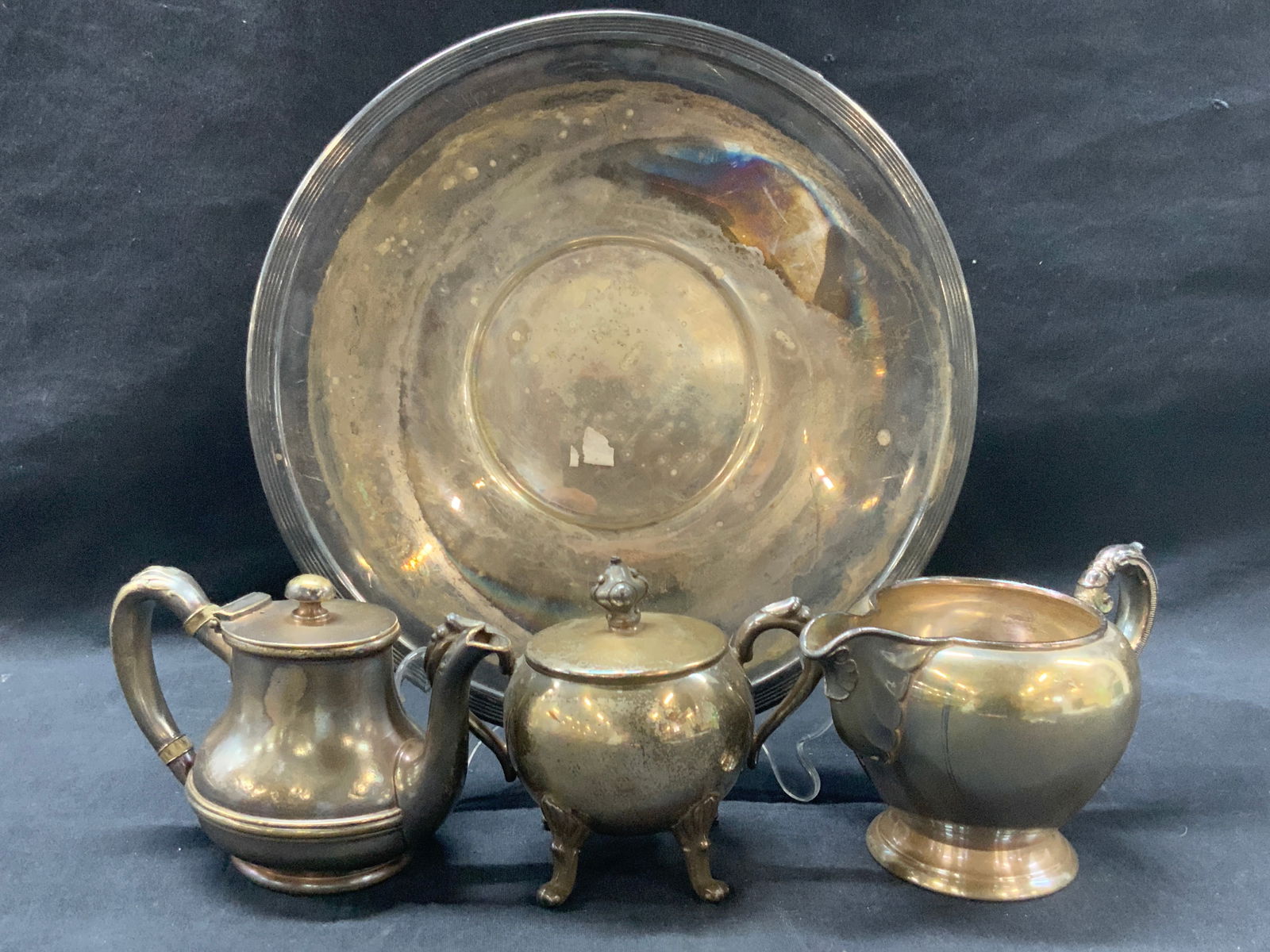 Lot 4 Vtg Silver Plate Pitchers & Platter (1 of 17)