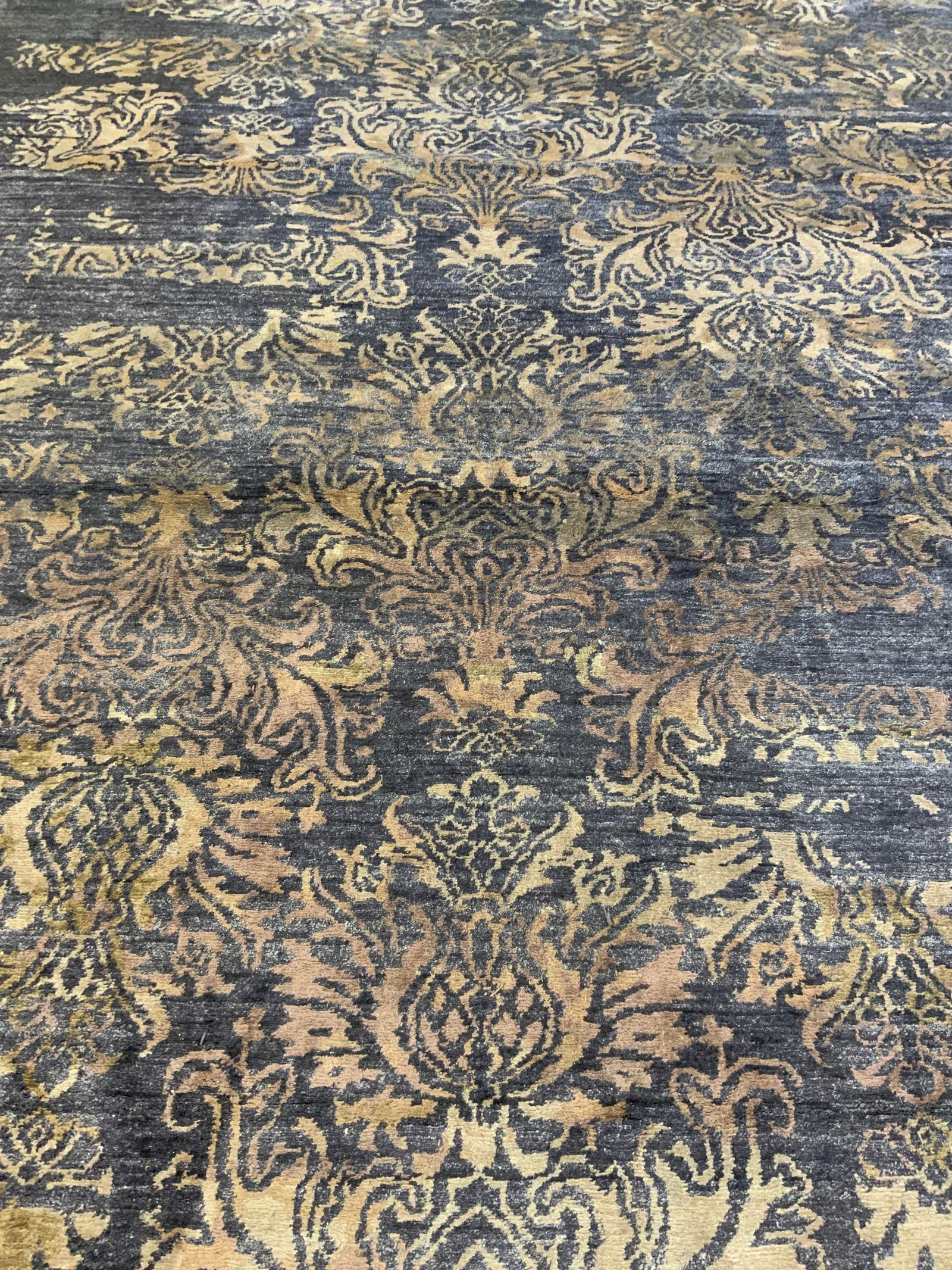 Oversized Power Loom Wool Rug 12ft (1 of 8)