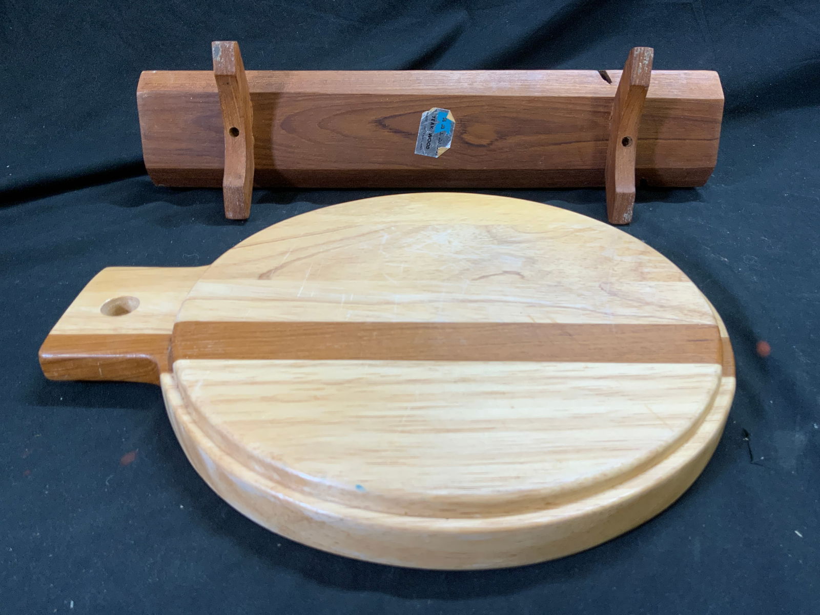 2 Kalmar Teak Rack &  Arabia Design Cutting Board (1 of 6)