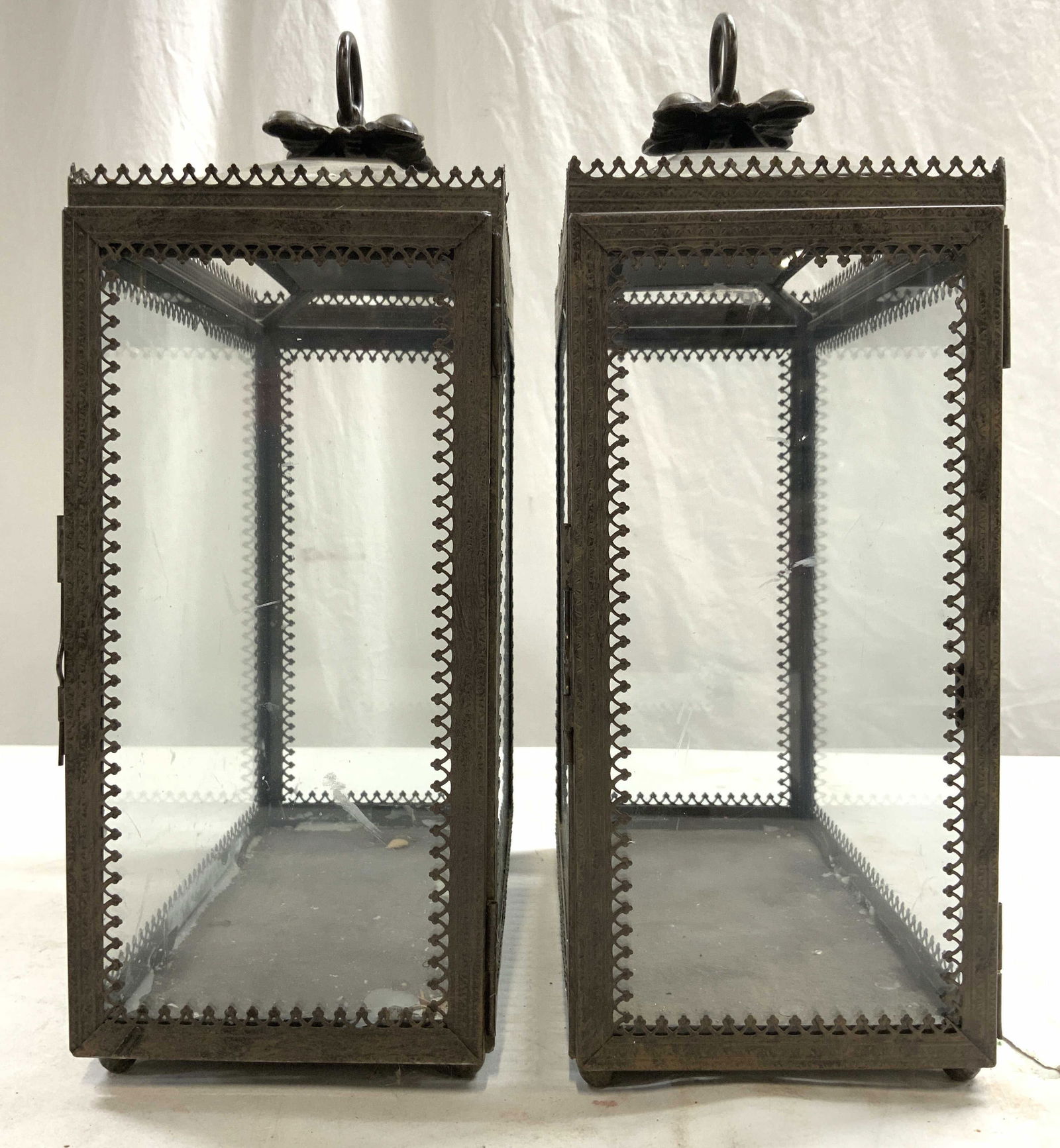POTTERY BARN Pr Metal & Glass Hanging Lanterns (1 of 7)