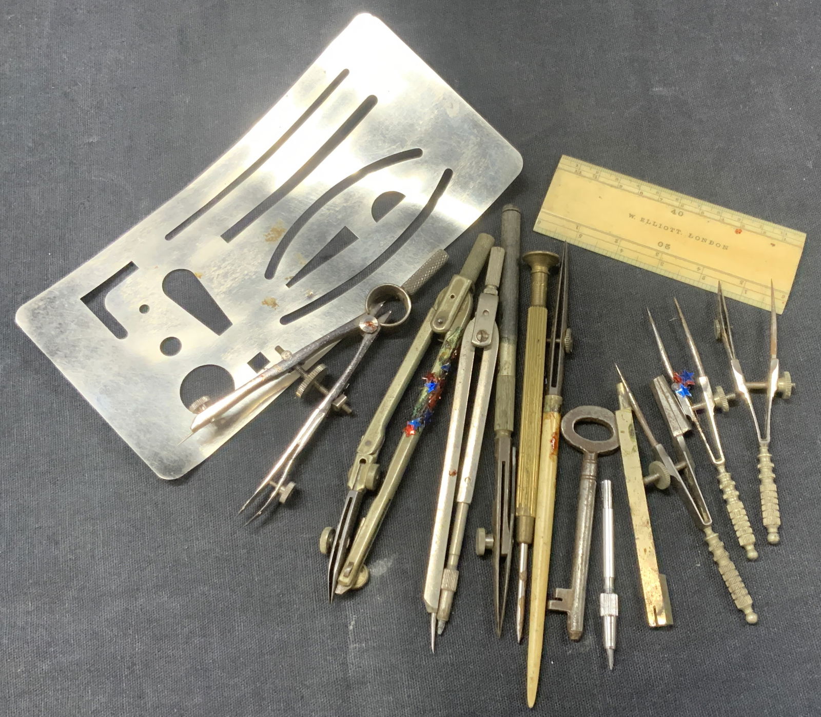 Lot 14 Vintage Architecture Drawing Tools (1 of 7)