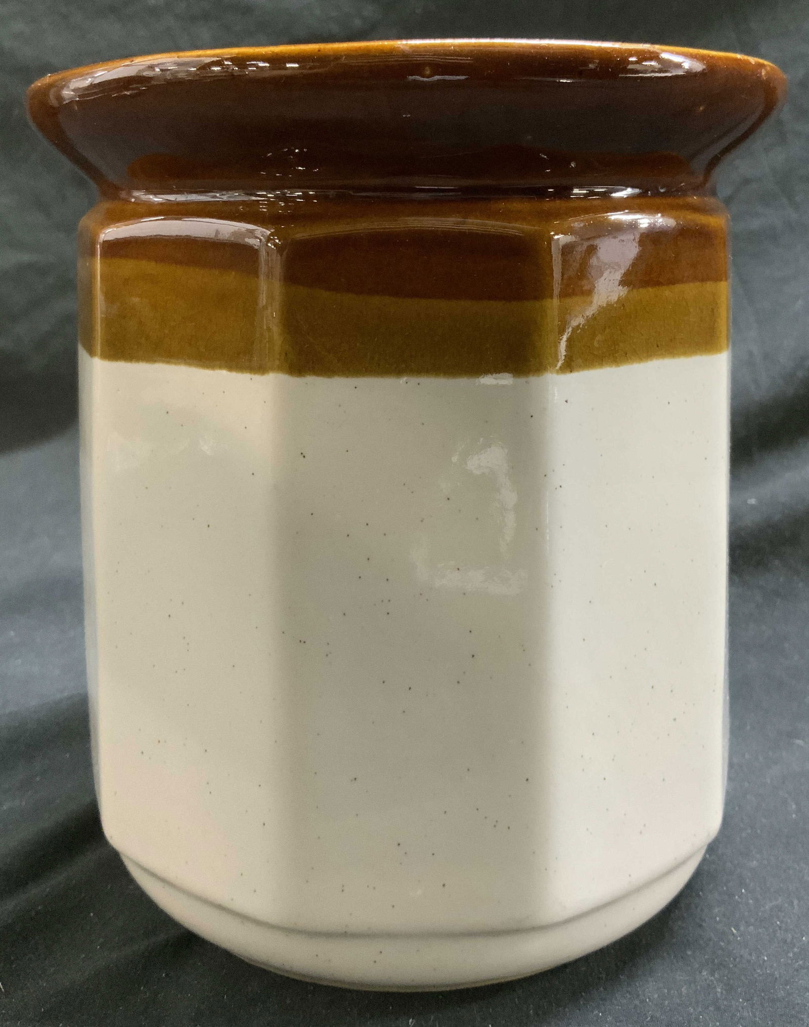 ROC Vintage Ceramic Jar Vessel TAIWAN (1 of 6)