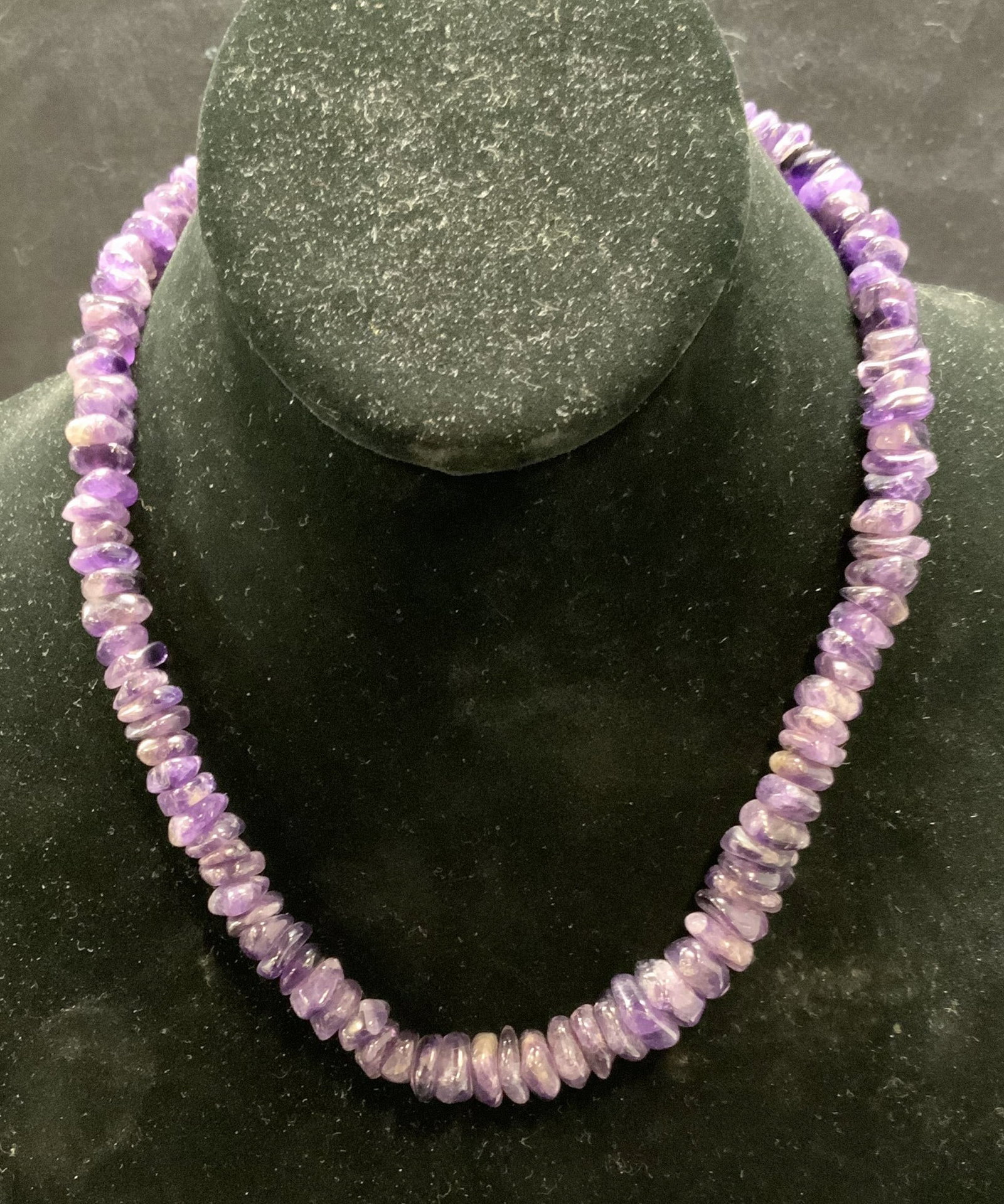 Amethyst Gemstone Beaded Choker Necklace: Amethyst gemstone beaded choker necklace. Drop length approx. 8 inches. Total weight 330.5 carats. Some surface wear including scratching observed. Estate jewelry, fine jewelry, cocktail jewelry, fash