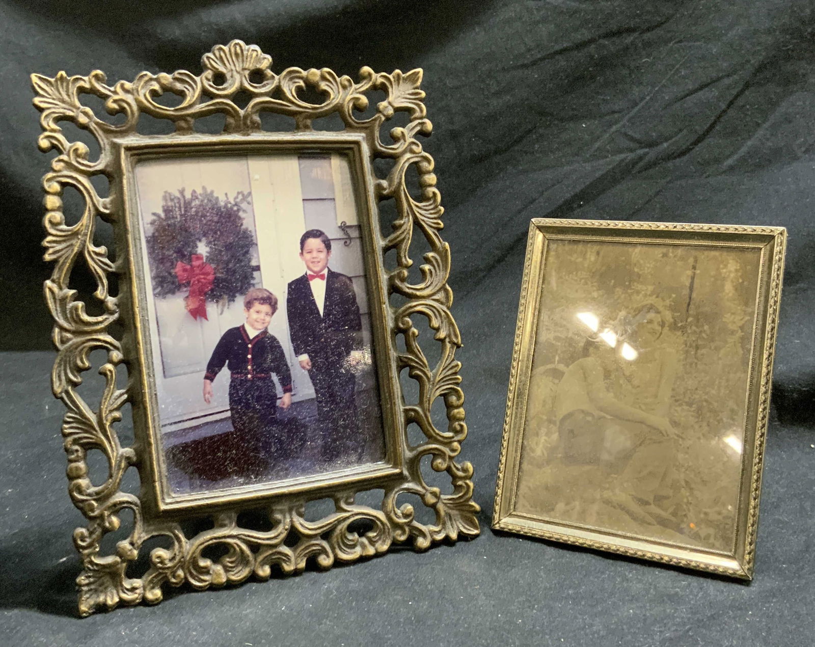 Lot 2 Vintage Metal Picture Frames (1 of 6)