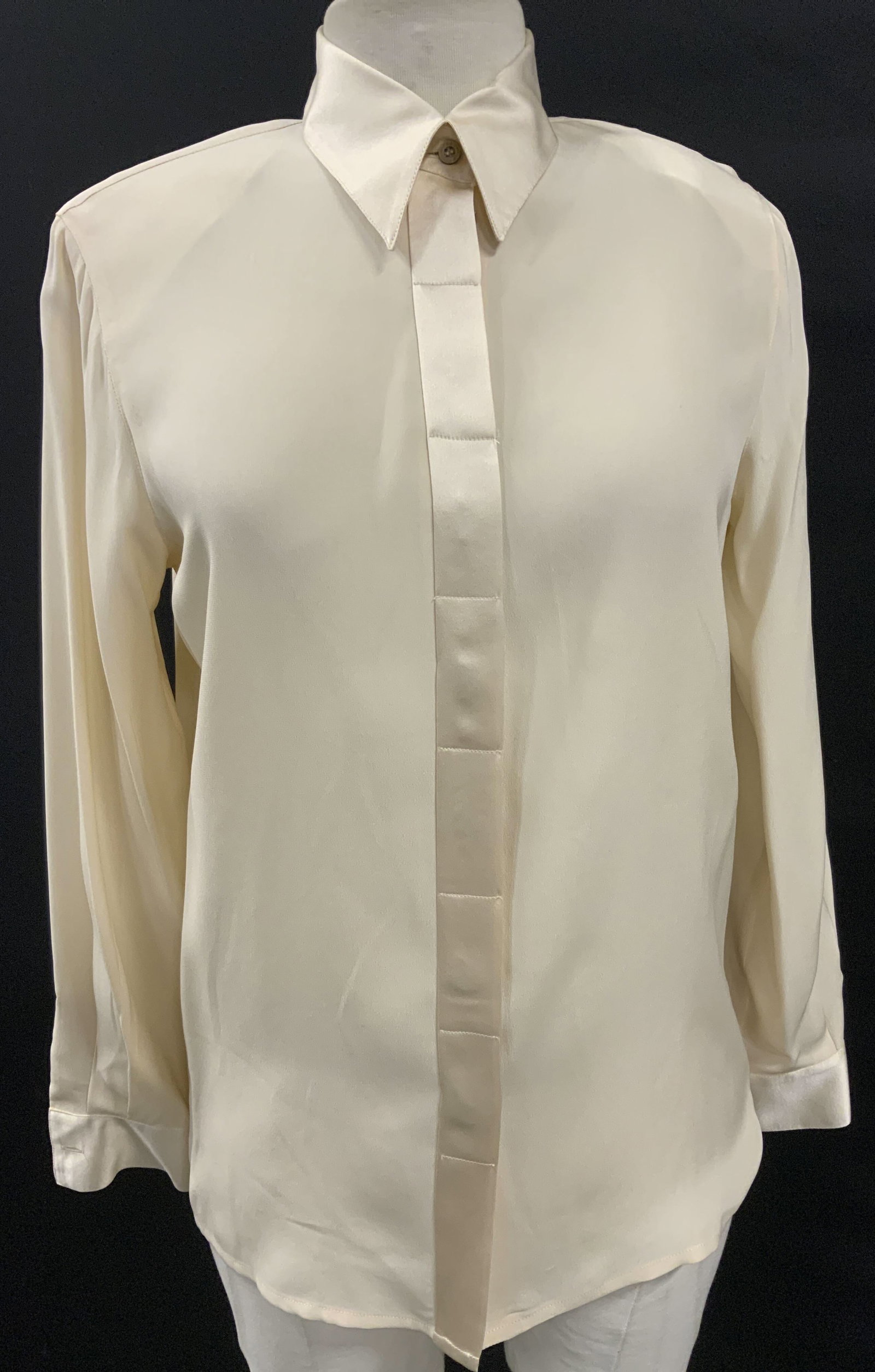 Luxury Les Copains Silk Blouse, Italy: Les Copains size 40 silk beige button down blouse. Covered buttons. Sewn in shoulder pads. Luxury designer wear, Wearables, ladies silk blouse, luxury brand professional wear, luxury vintage wear, lux