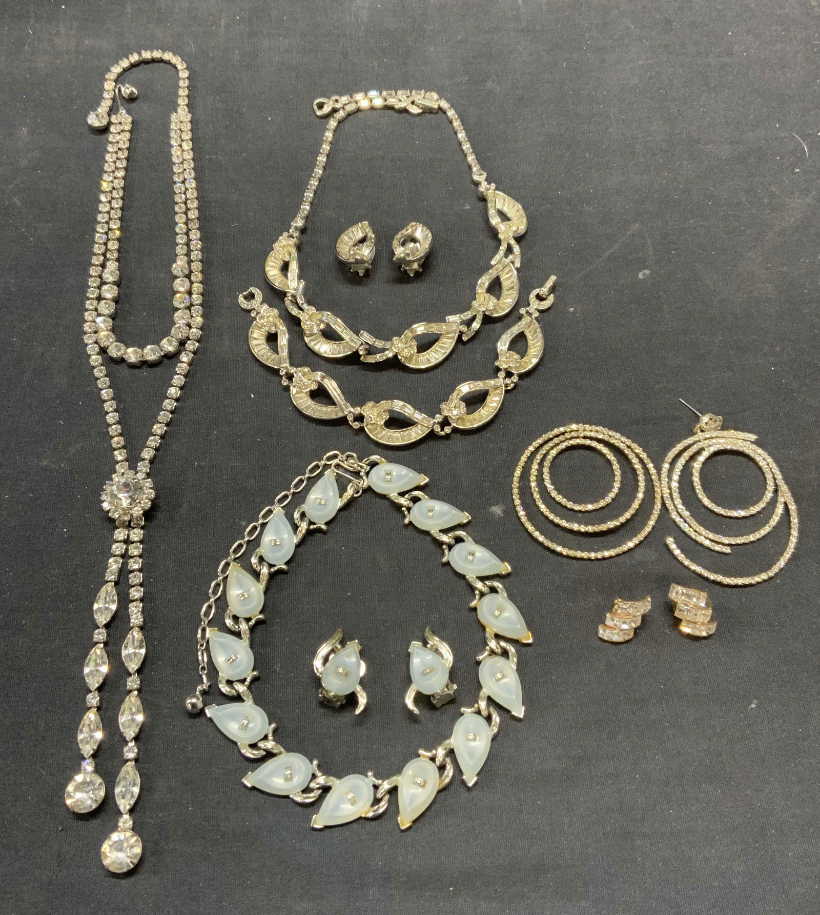 Lot 8 Marvella & Pennino Jewelry Sets, More (1 of 10)
