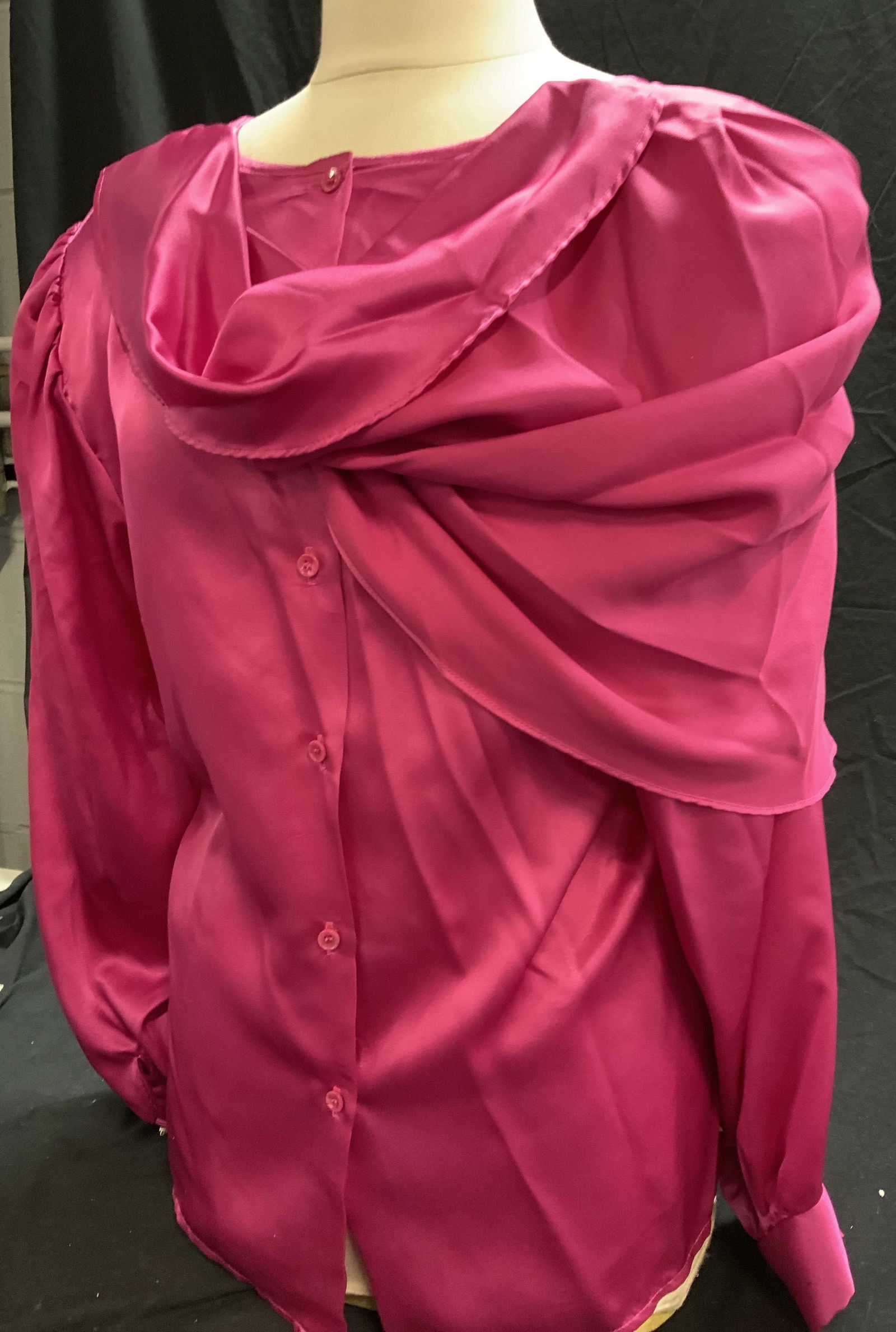 Nitescapes Pink Vintage Button Down Blouse (1 of 7)